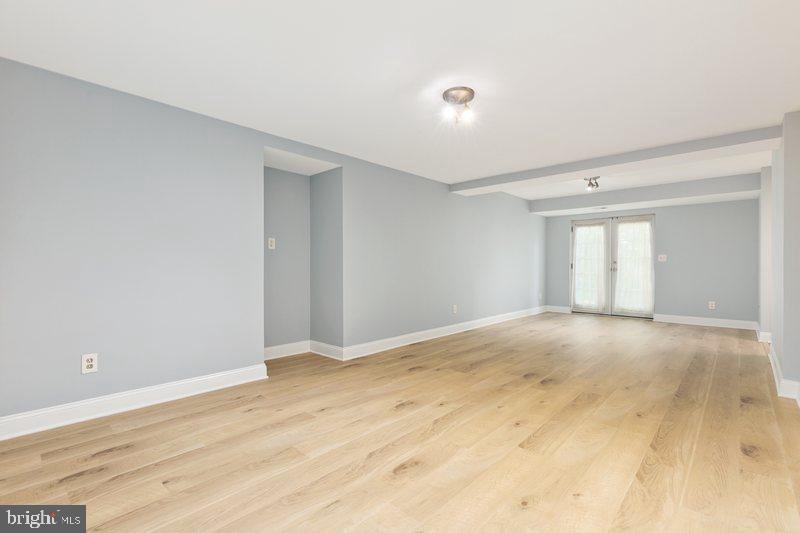 SNOWDENS MILL - Residential