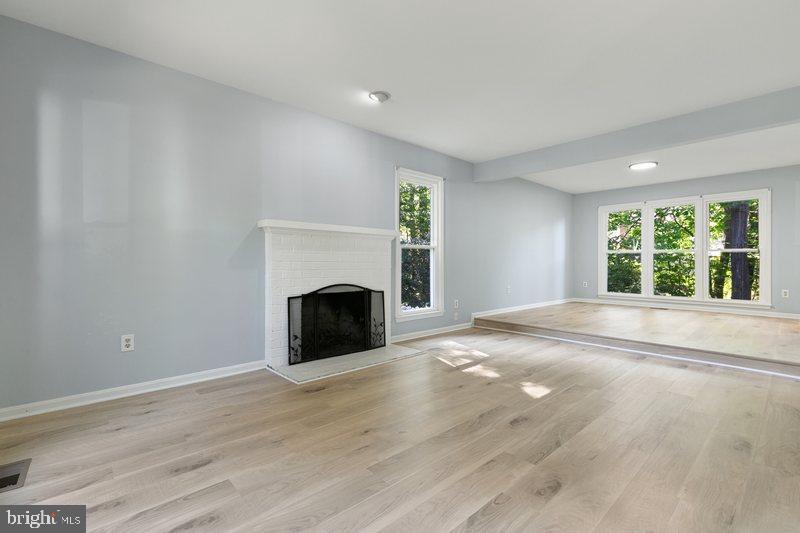 SNOWDENS MILL - Residential