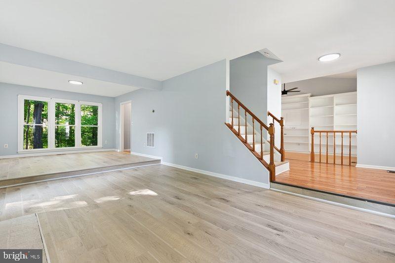 SNOWDENS MILL - Residential