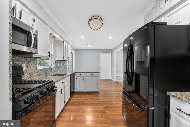 SNOWDENS MILL - Residential
