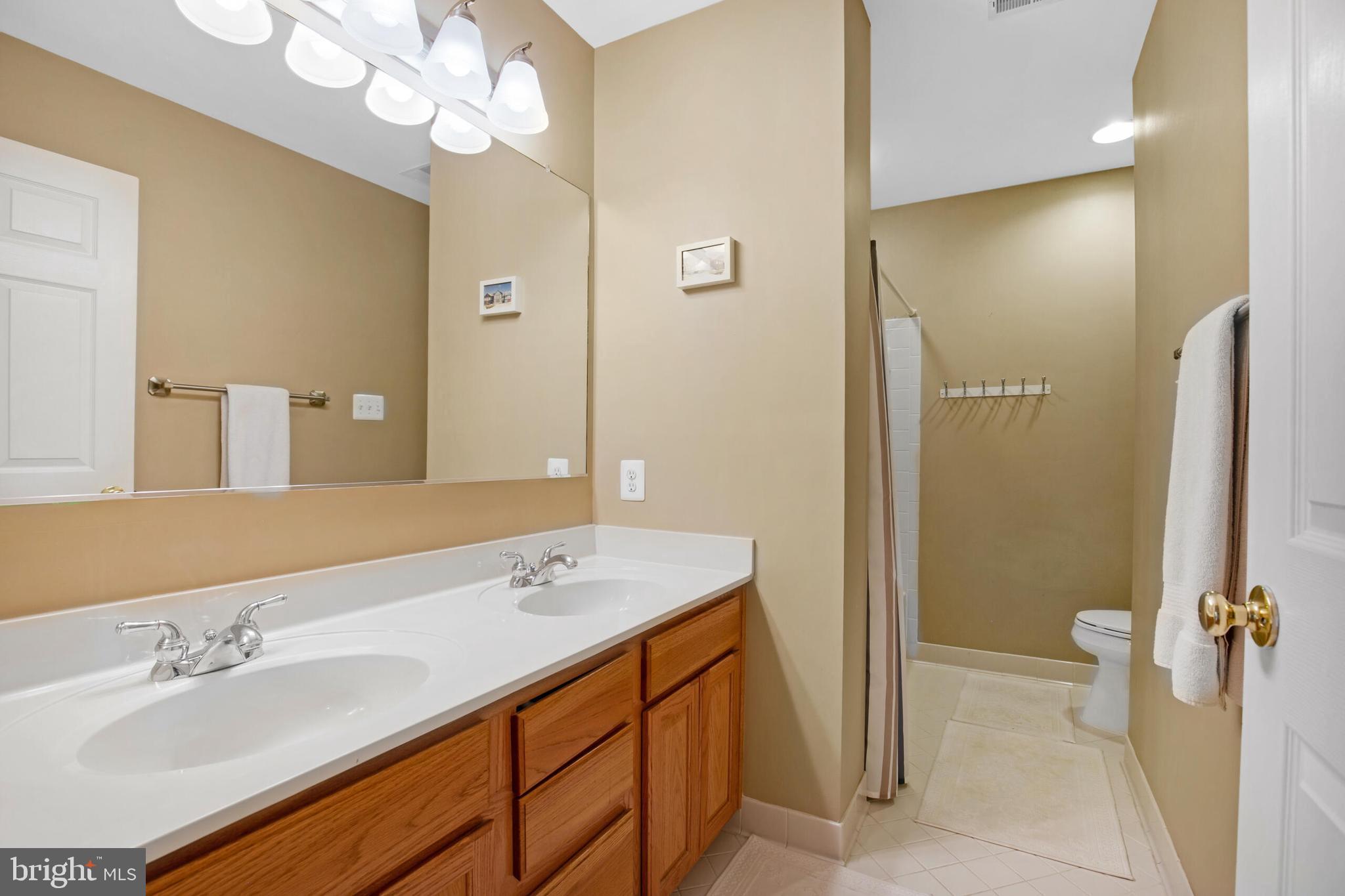 WOODLEA MANOR - Residential