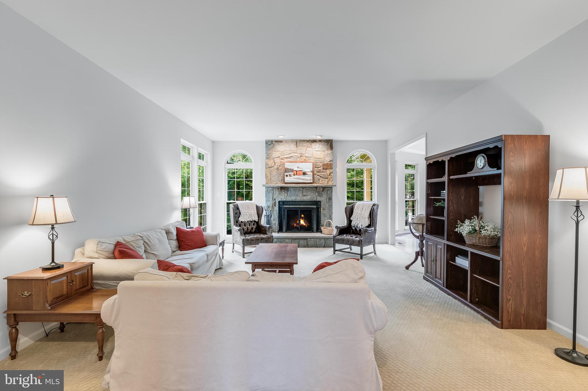 WOODLEA MANOR - Residential