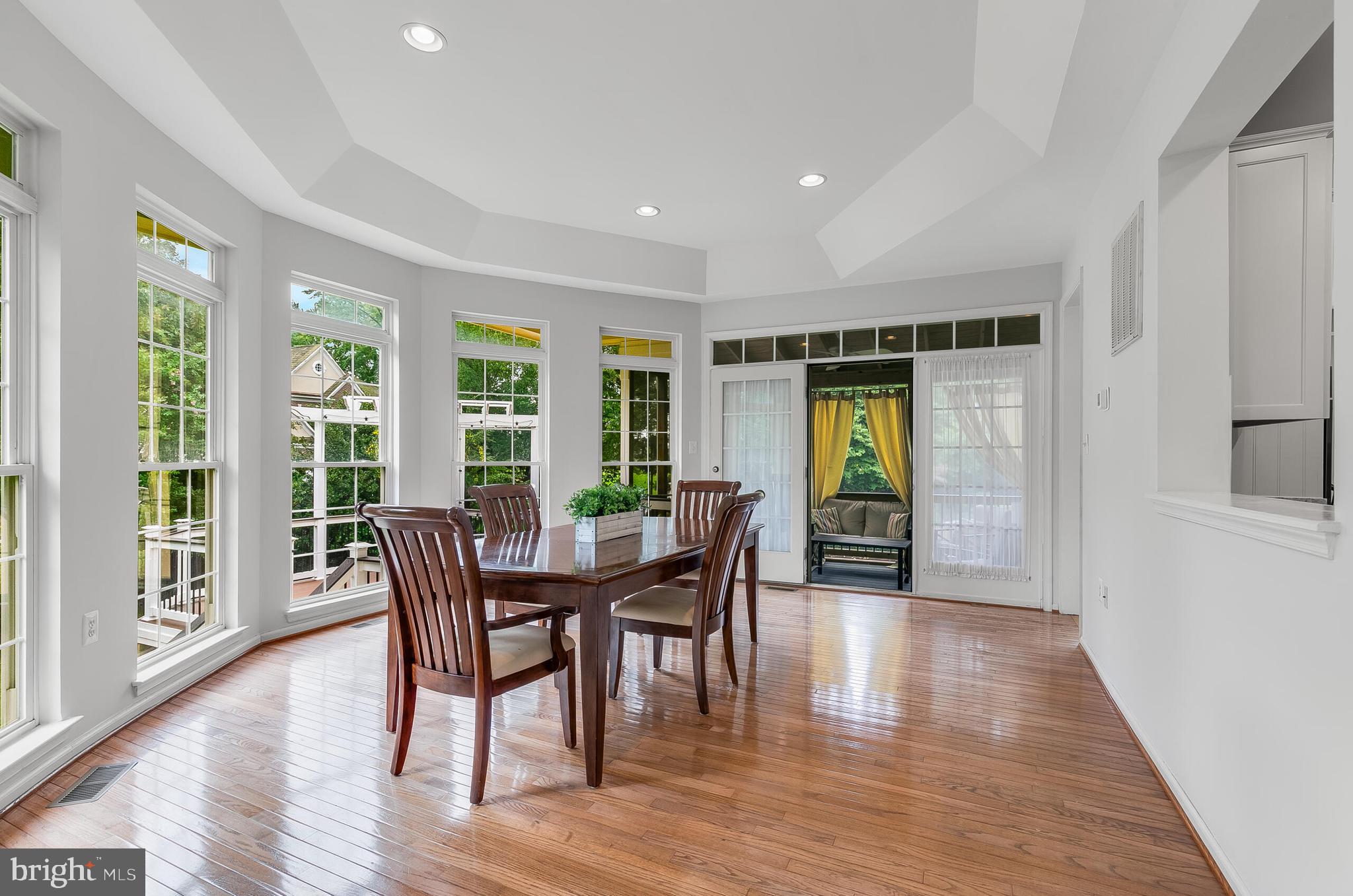 WOODLEA MANOR - Residential