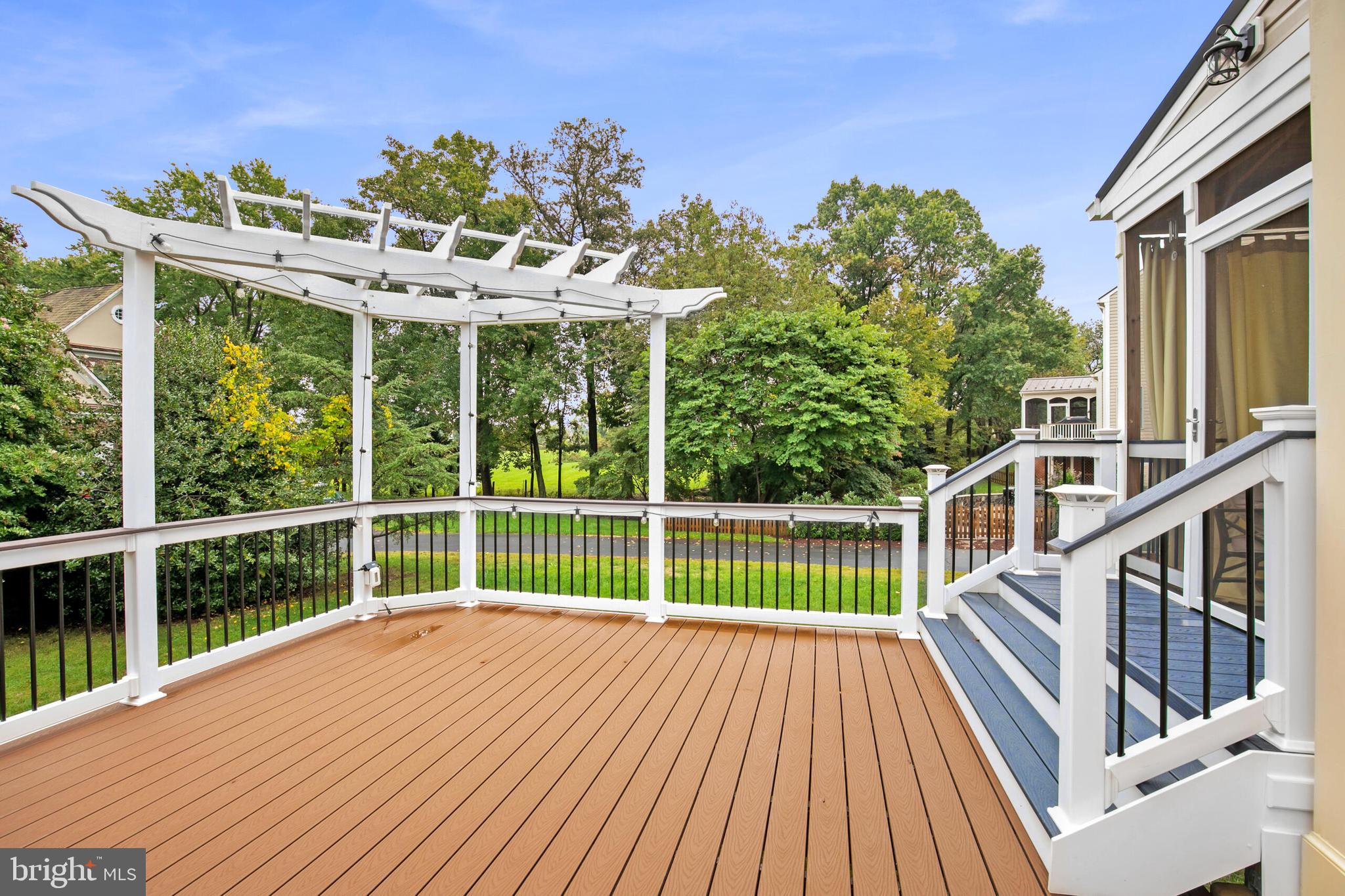 WOODLEA MANOR - Residential