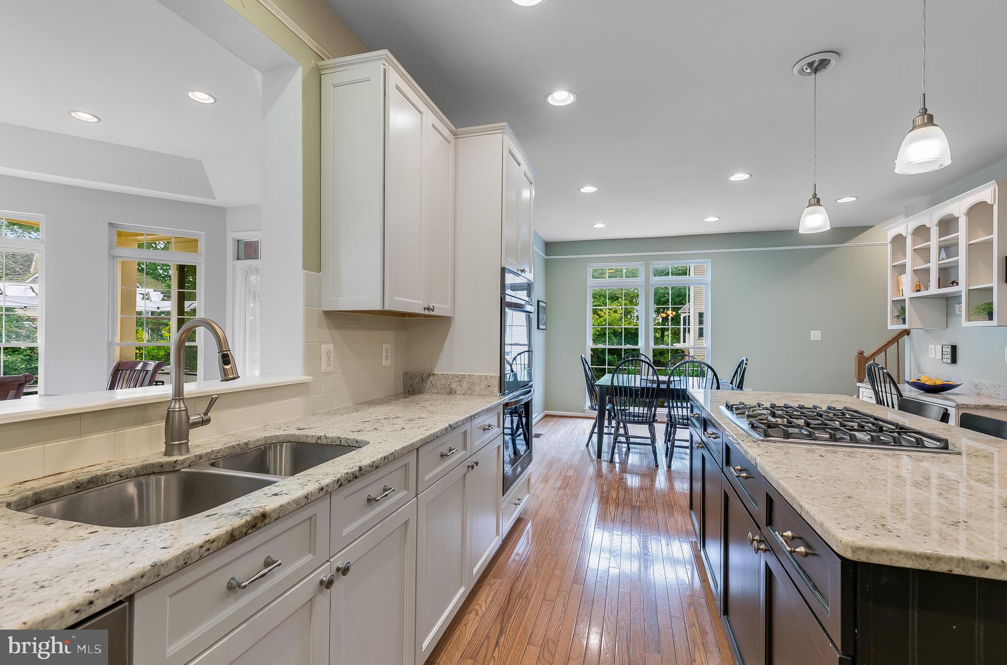 WOODLEA MANOR - Residential