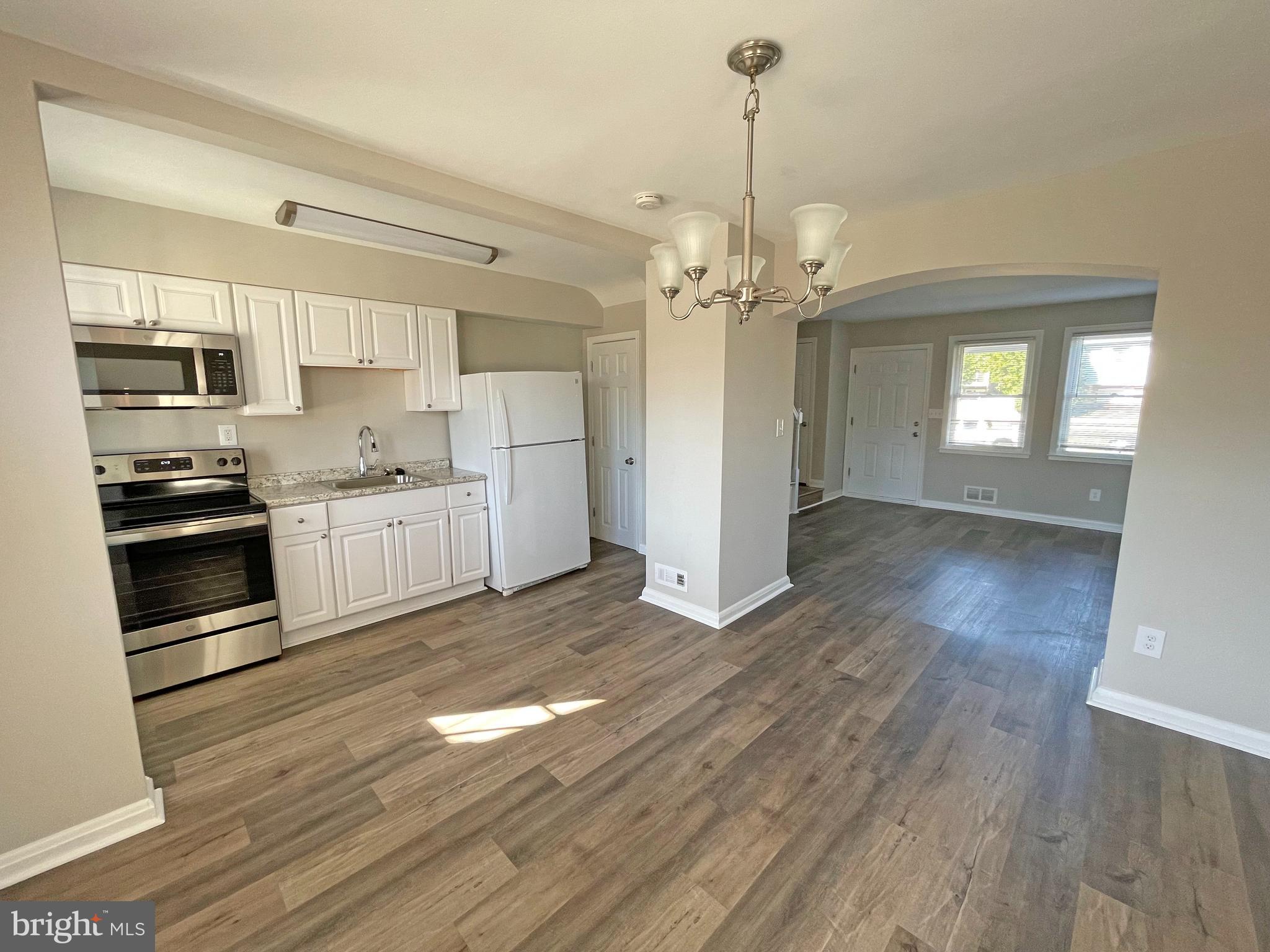 MERRITT HOMES - Residential