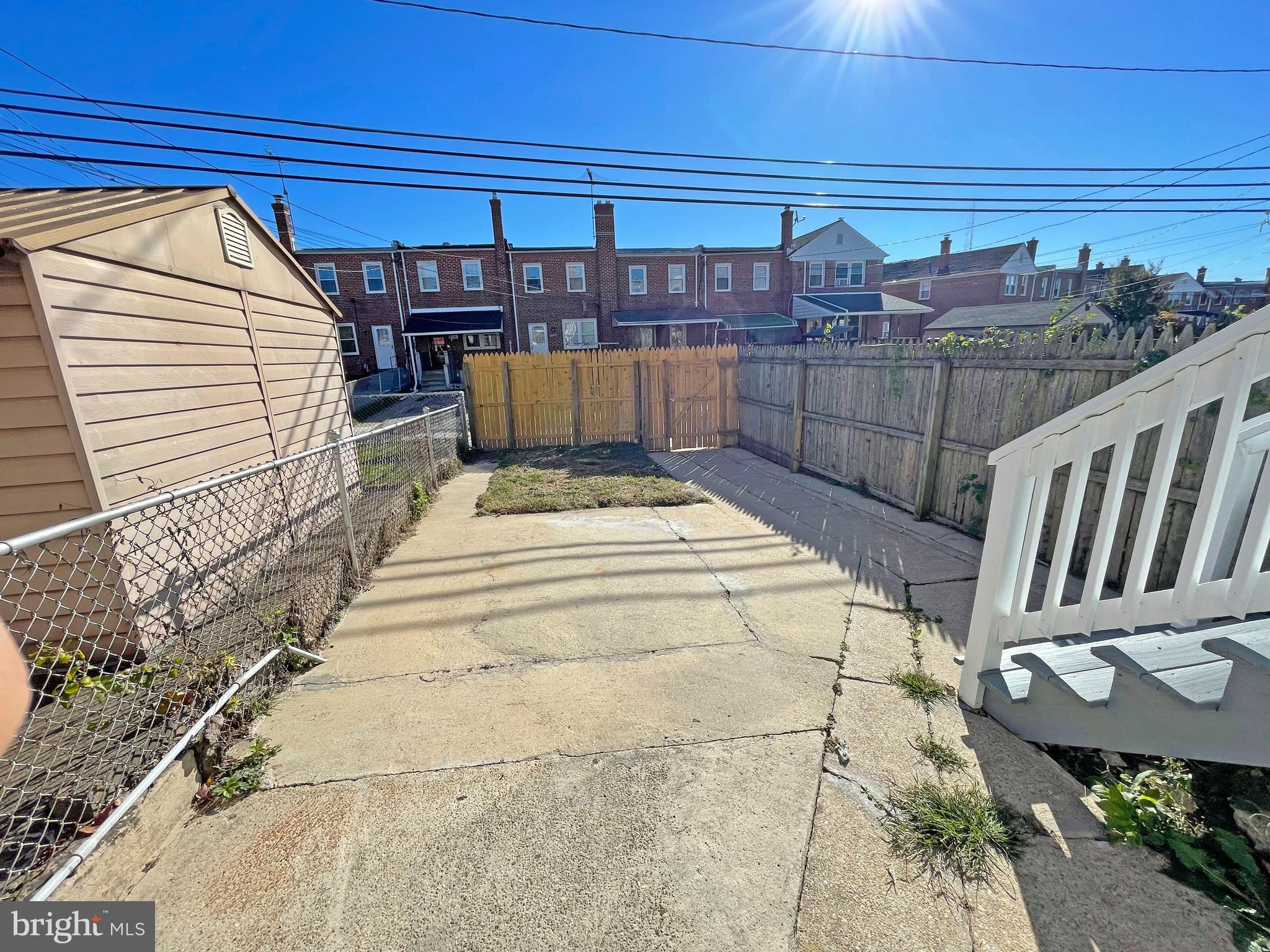 MERRITT HOMES - Residential