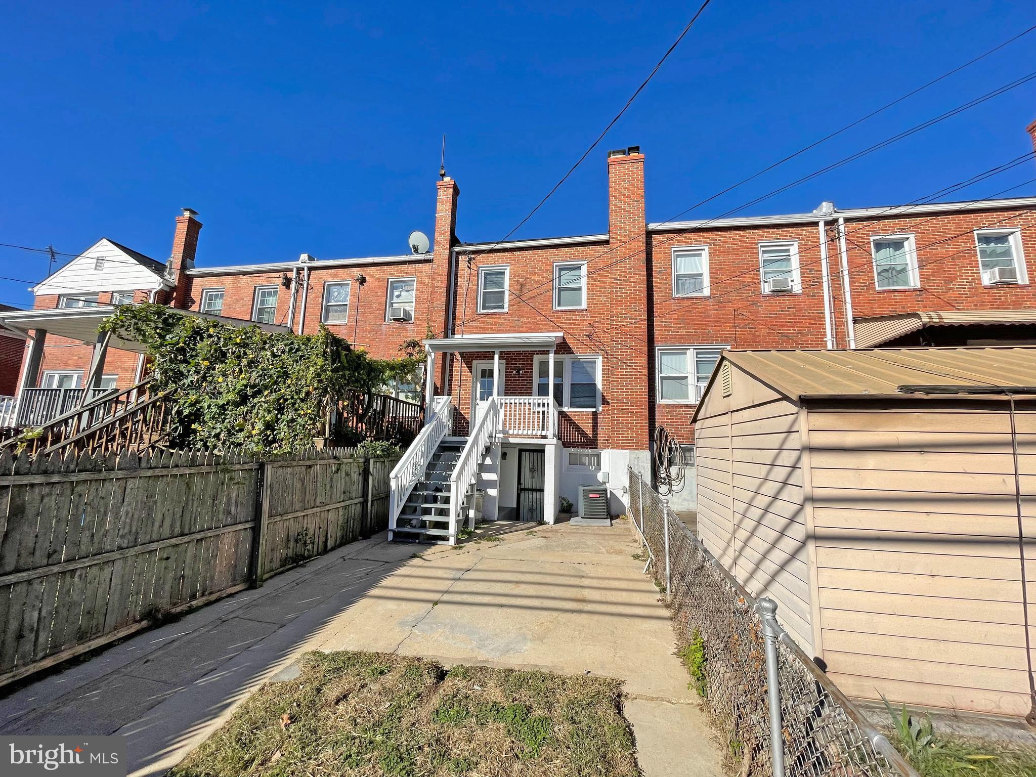 MERRITT HOMES - Residential