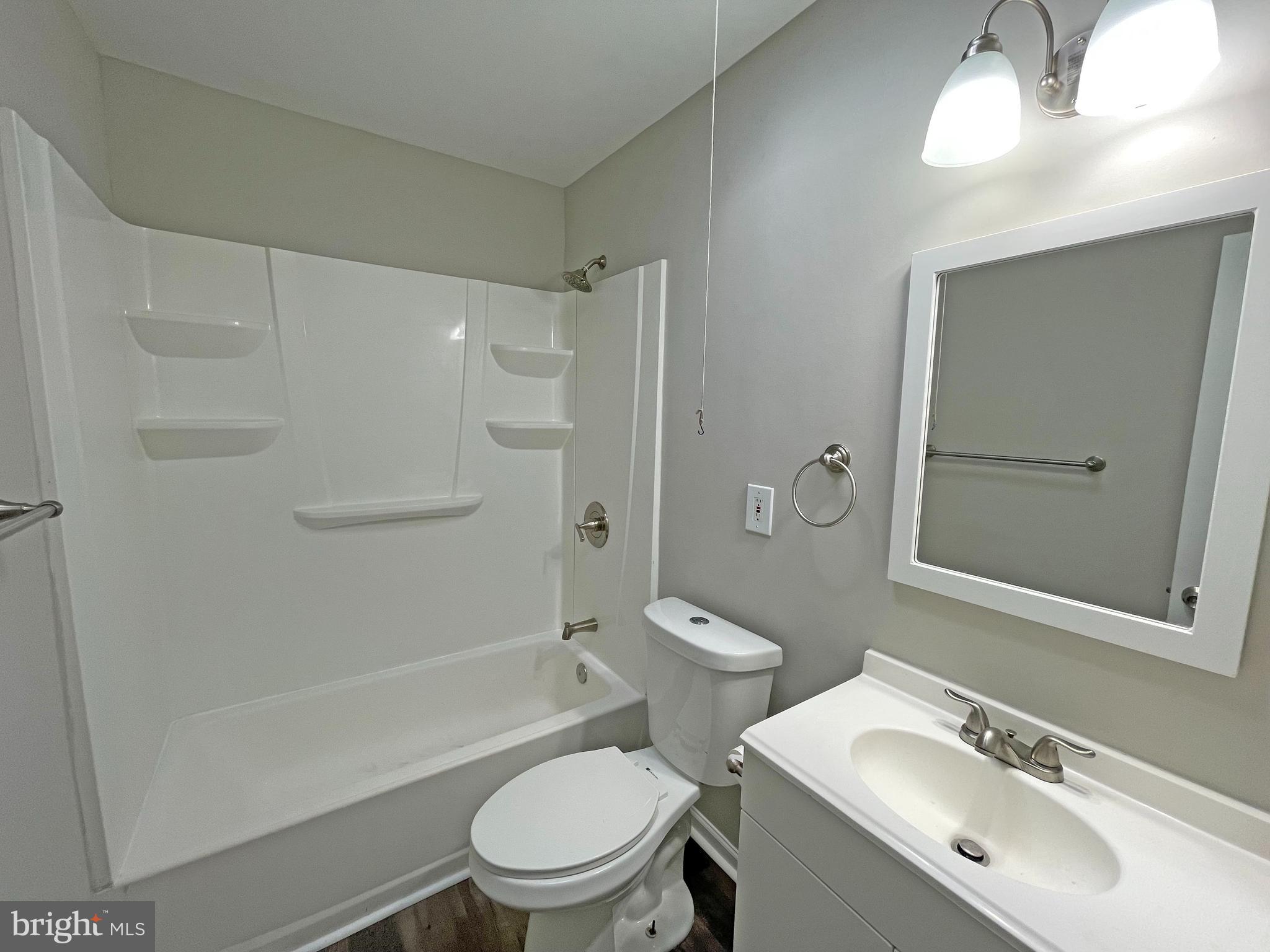 MERRITT HOMES - Residential