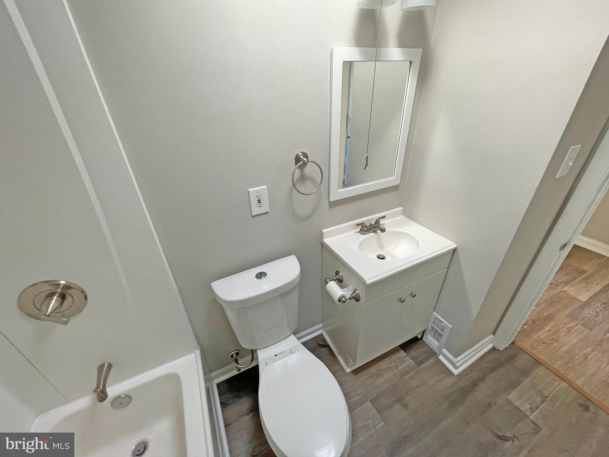 MERRITT HOMES - Residential