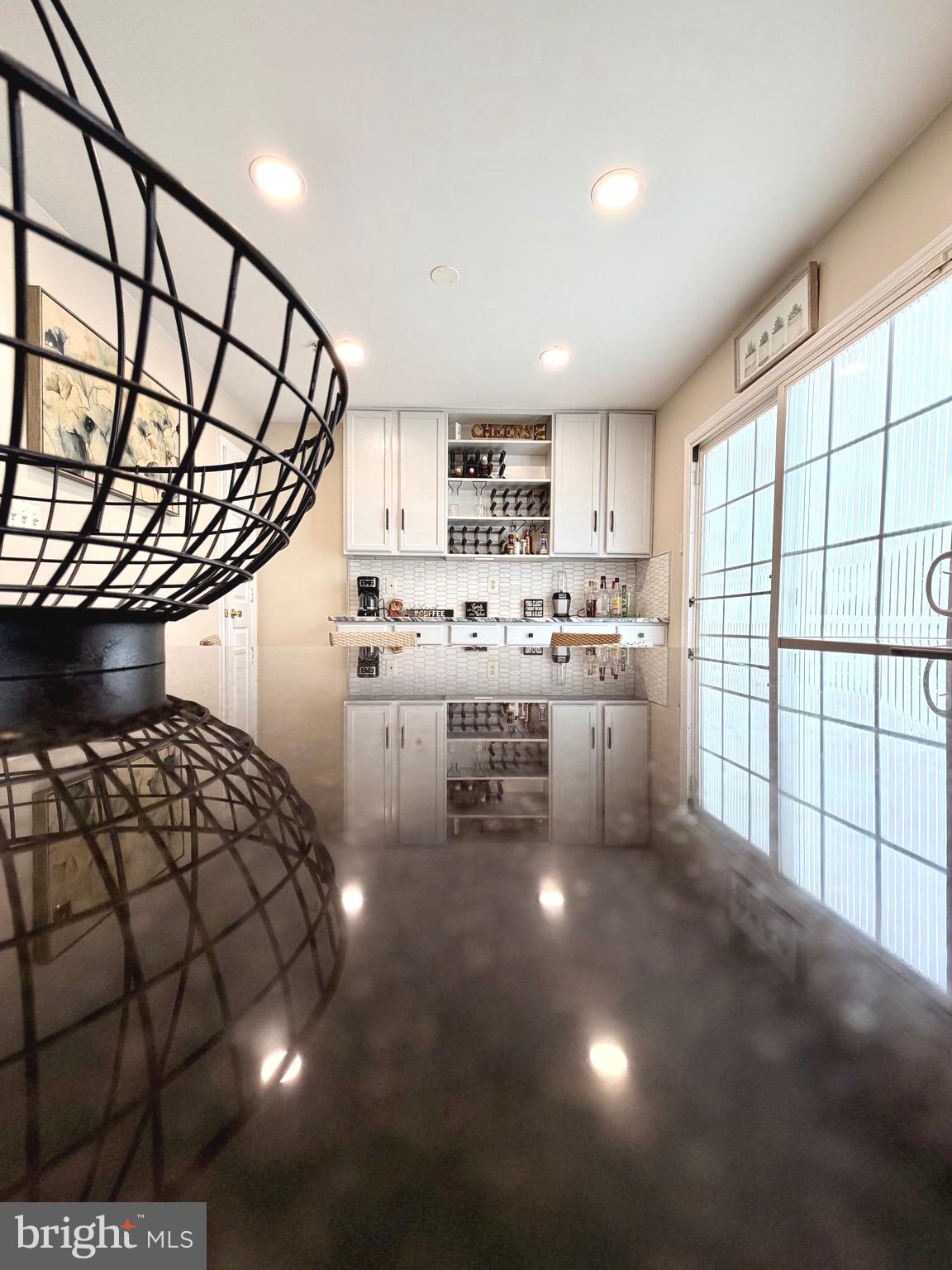 SOUTHWINDS - Residential