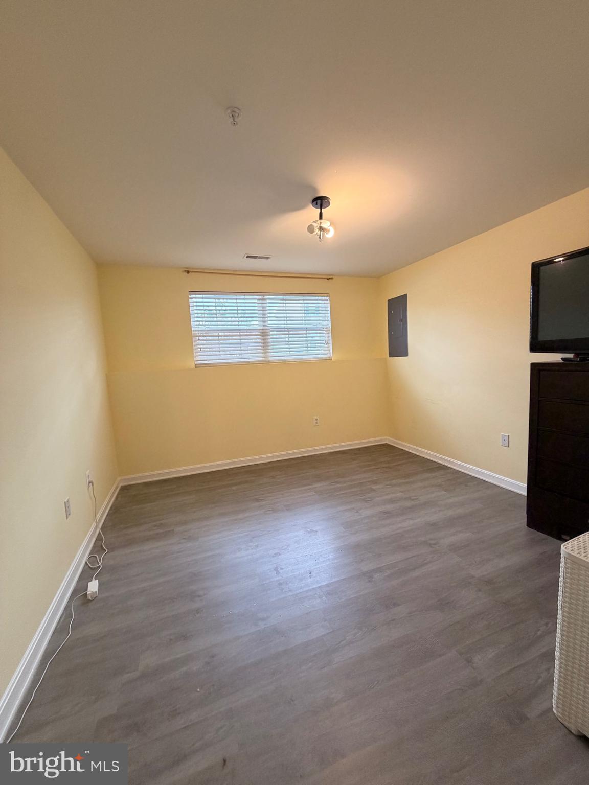 SOUTHWINDS - Residential