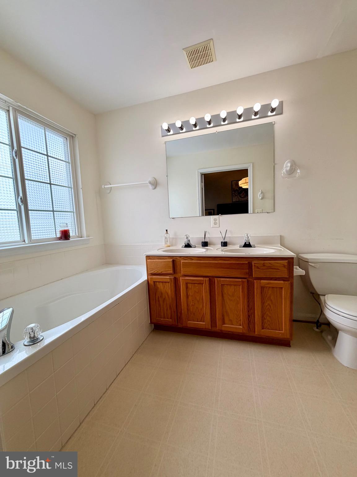 SOUTHWINDS - Residential