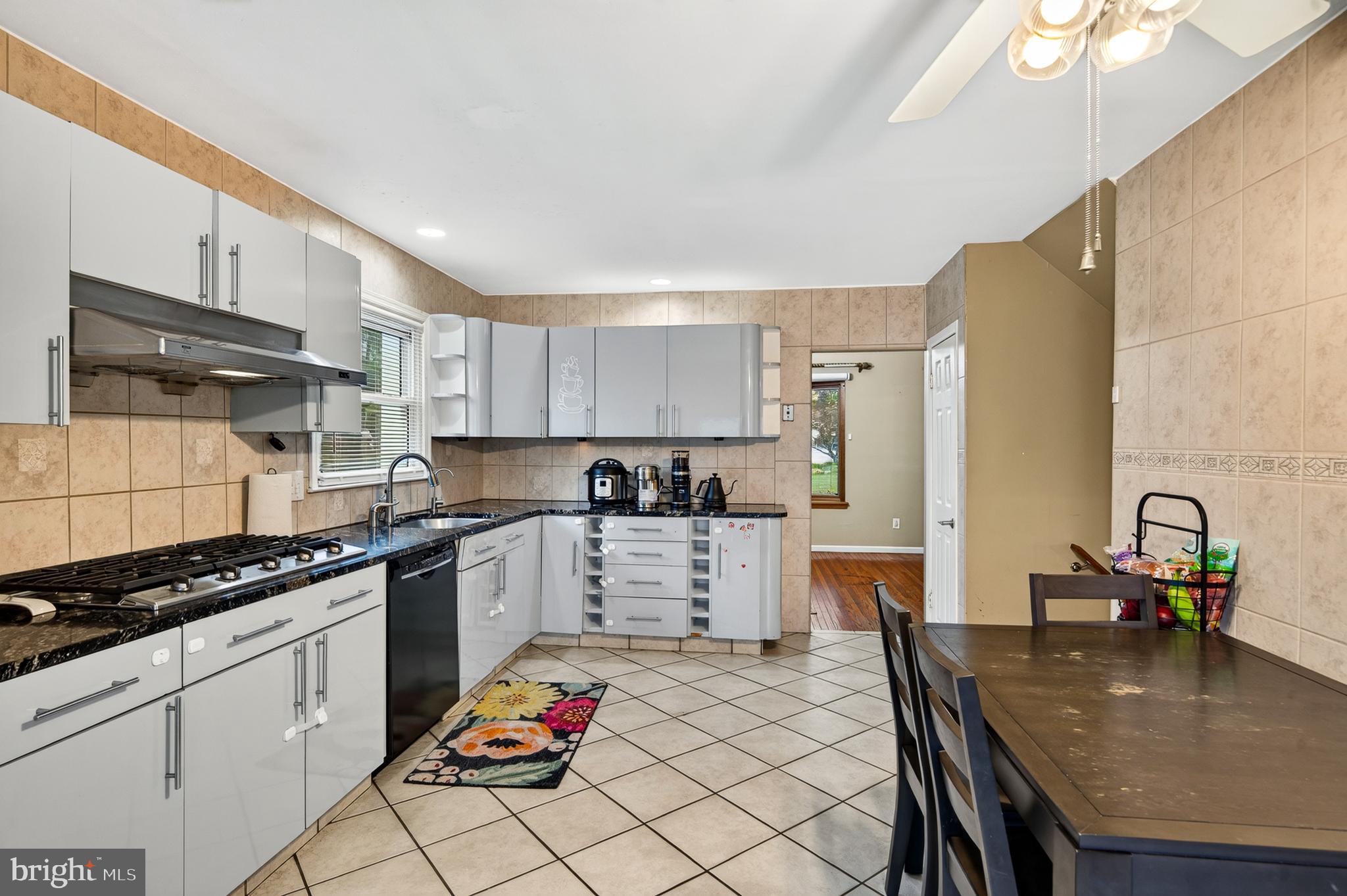729 SAINT DAVIDS AVENUE