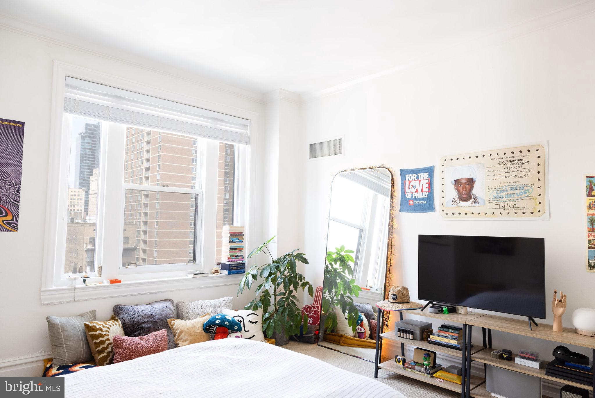 RITTENHOUSE SQUARE - Residential Lease