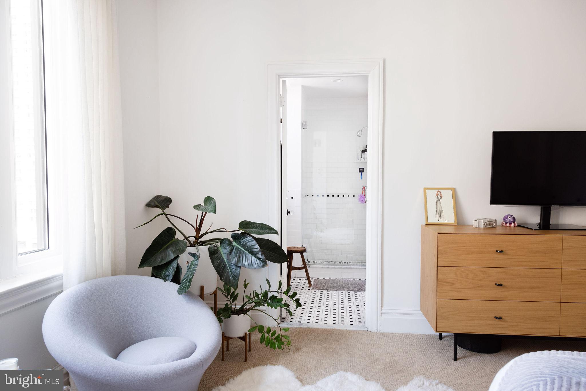 RITTENHOUSE SQUARE - Residential Lease