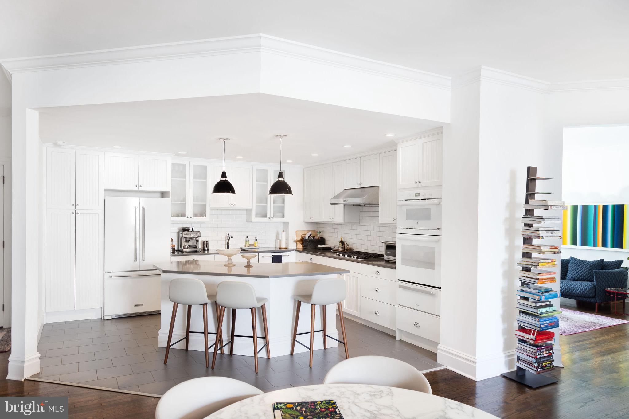 1520 SPRUCE STREET 28 400