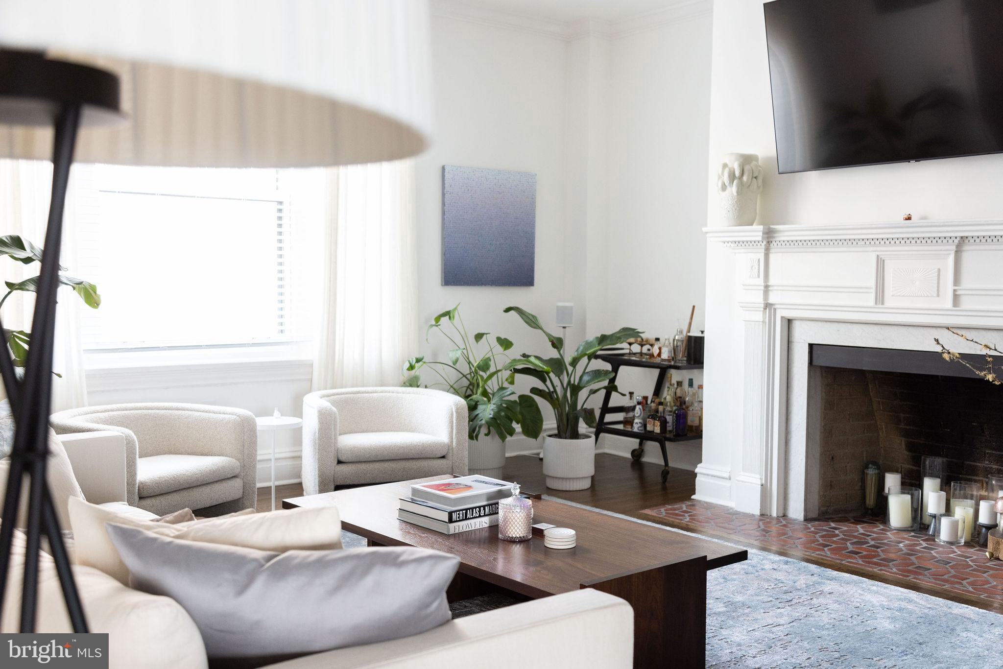 RITTENHOUSE SQUARE - Residential Lease