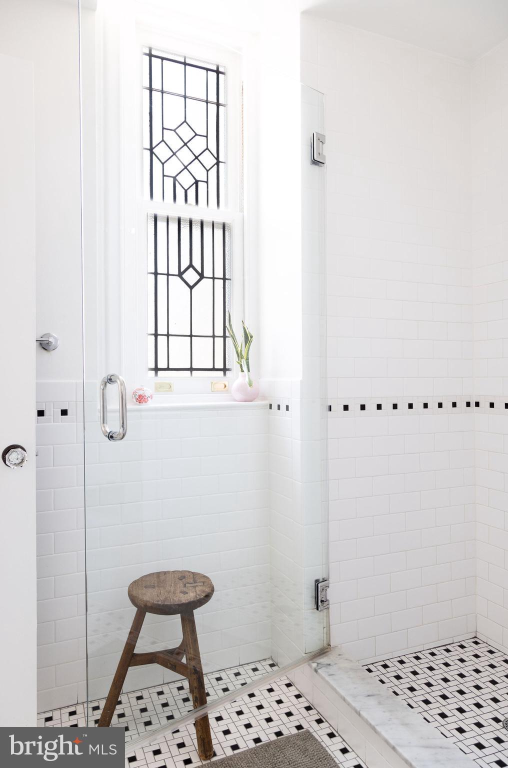 RITTENHOUSE SQUARE - Residential Lease