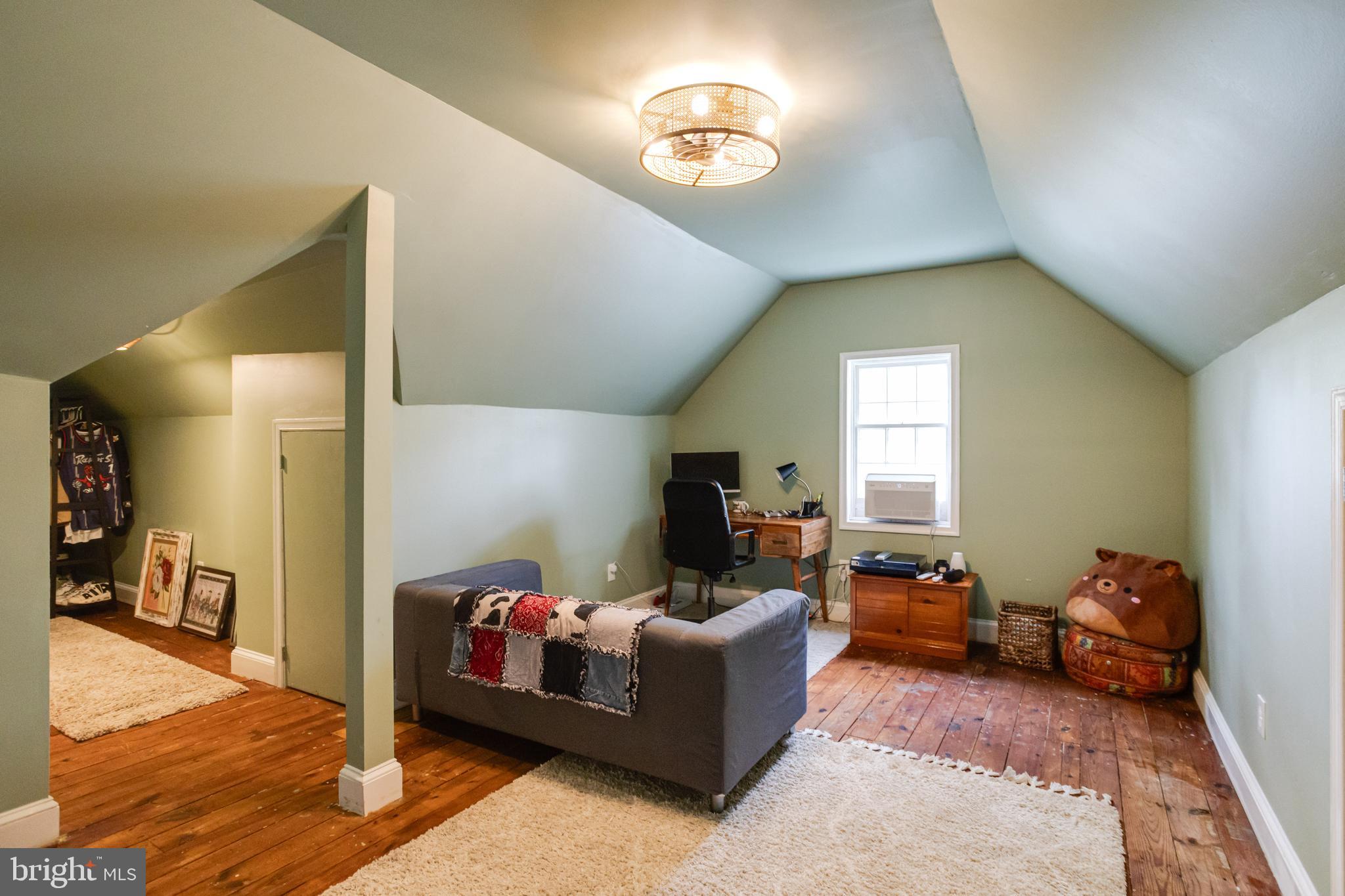 GUILFORD HISTORIC DISTRICT - Residential