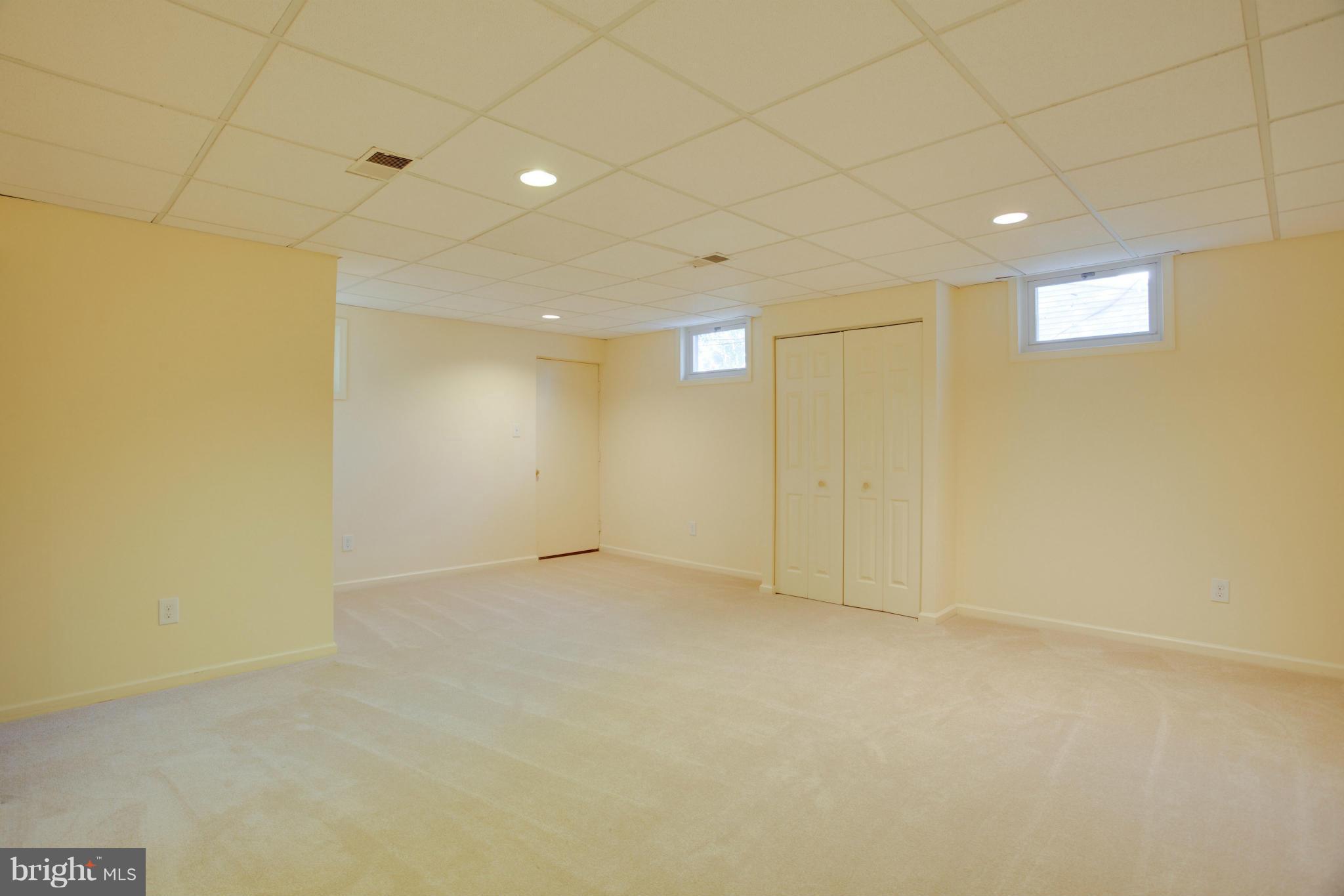 SPRING GROVE FARM - Residential