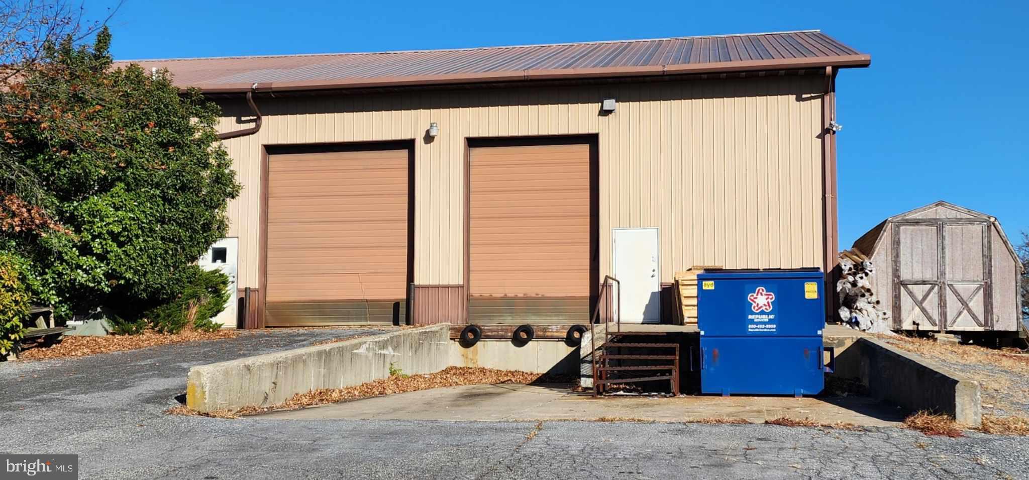 300 CENTREVILLE ROAD