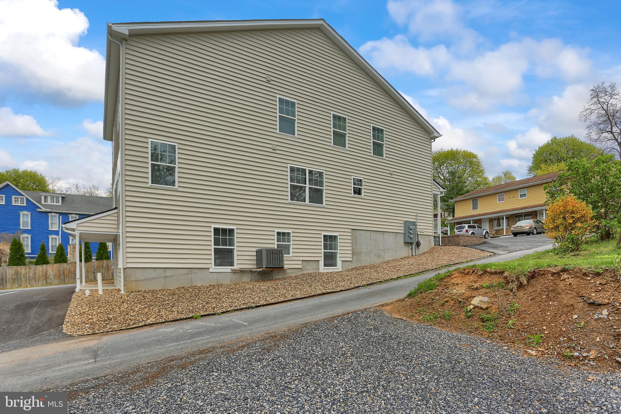 WAYNESBORO - Residential Lease