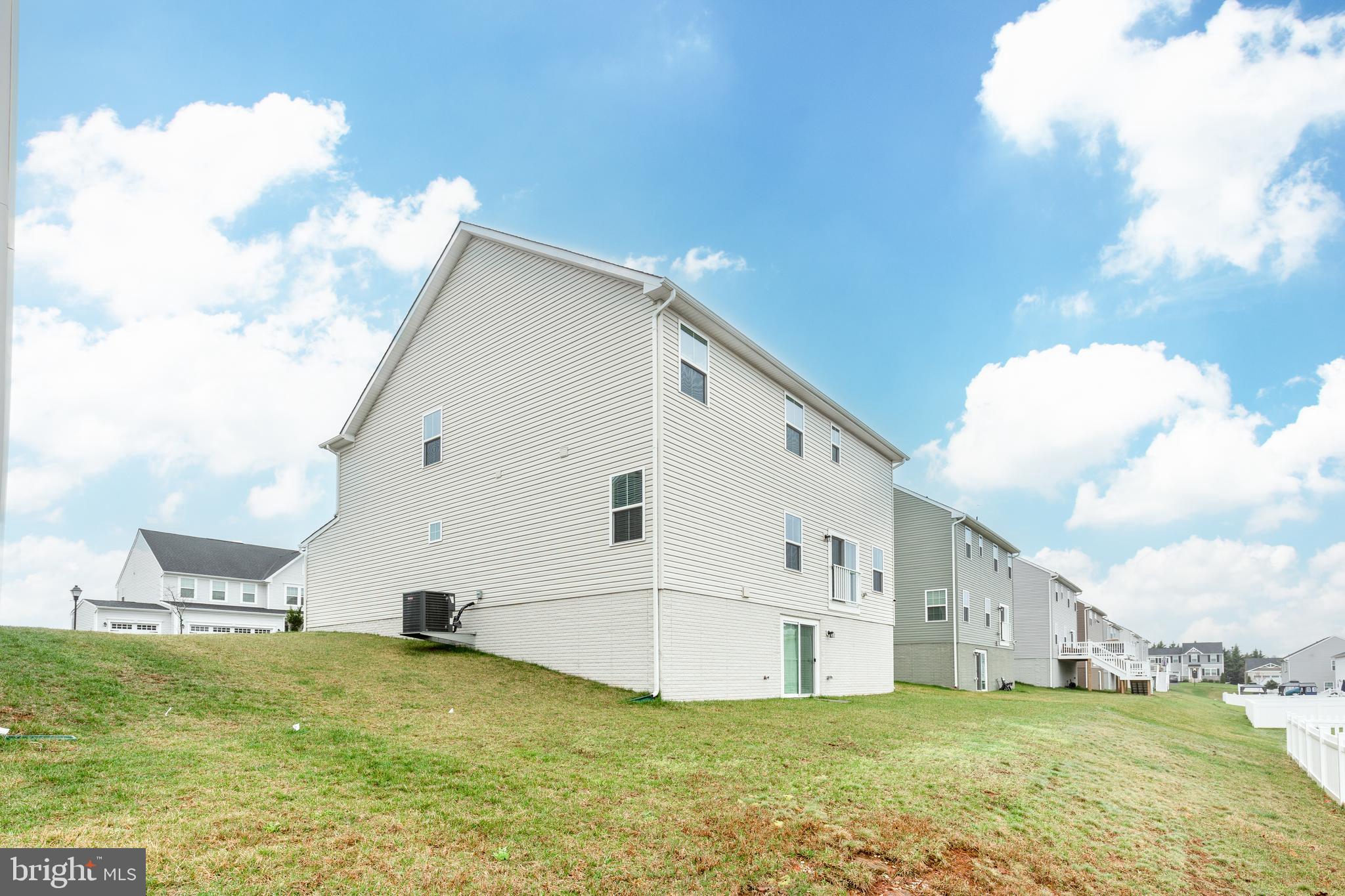 MEADE'S CROSSING - Residential