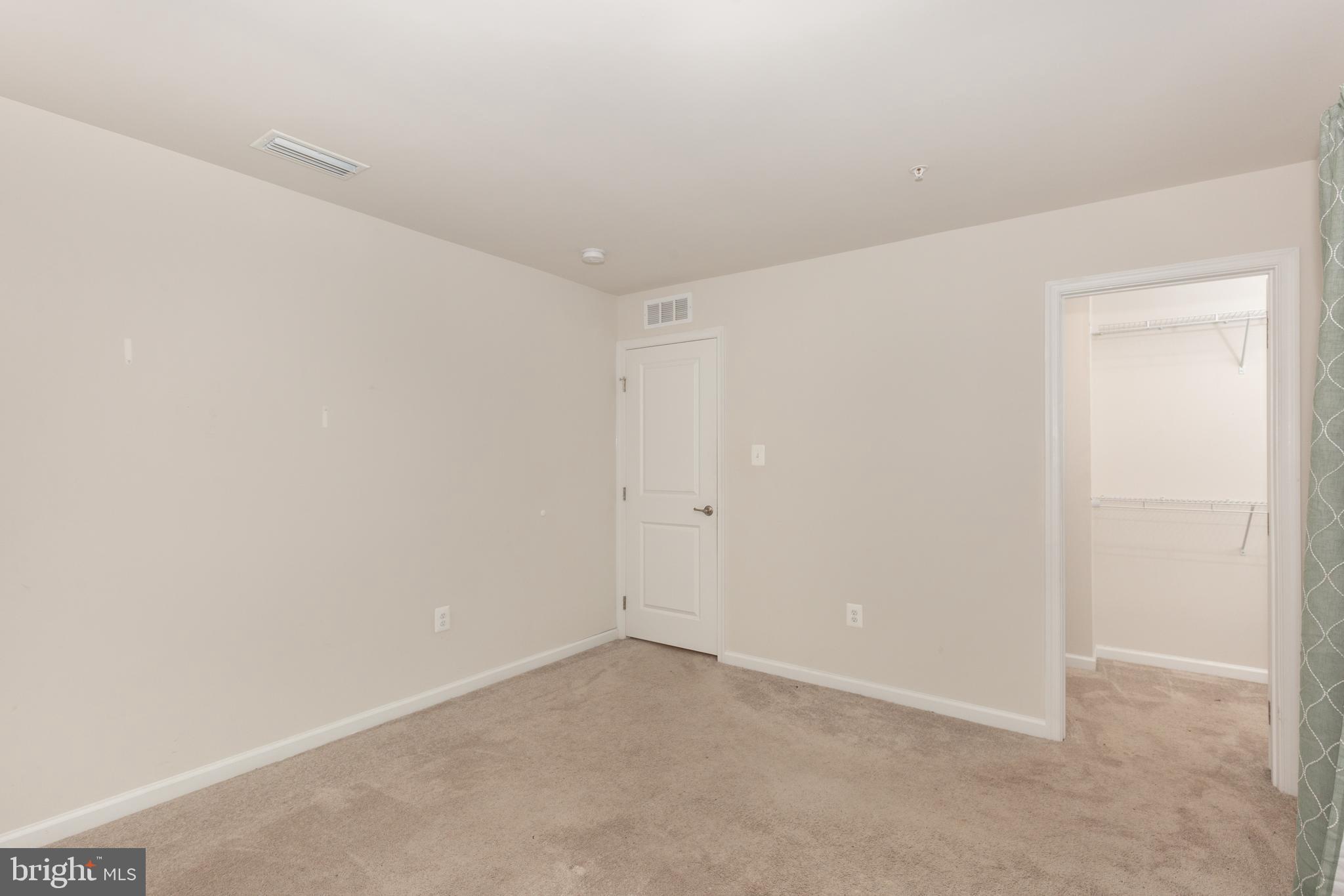 MEADE'S CROSSING - Residential