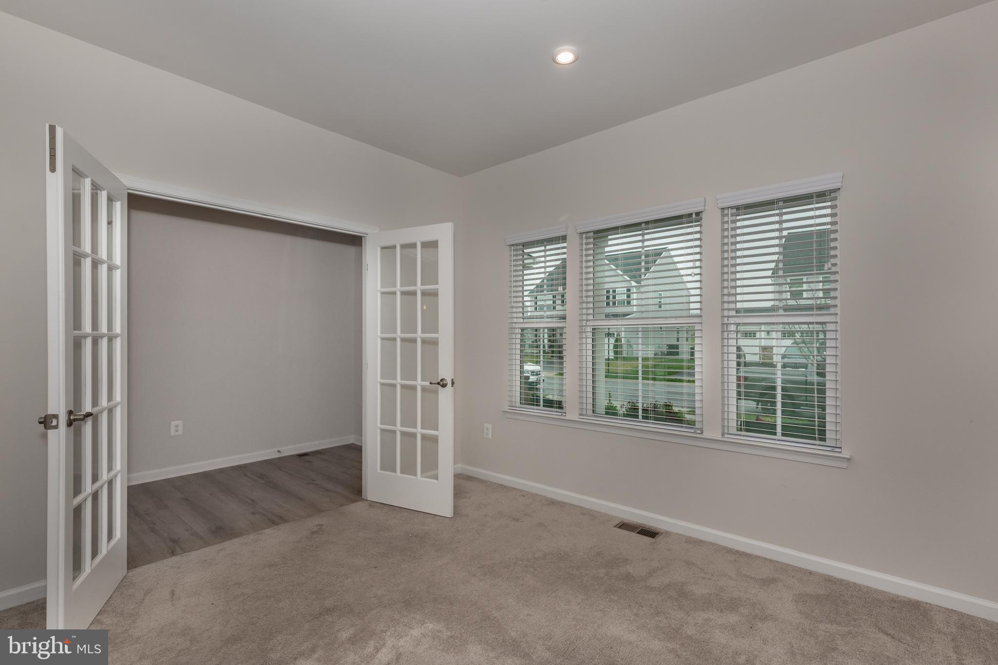 MEADE'S CROSSING - Residential