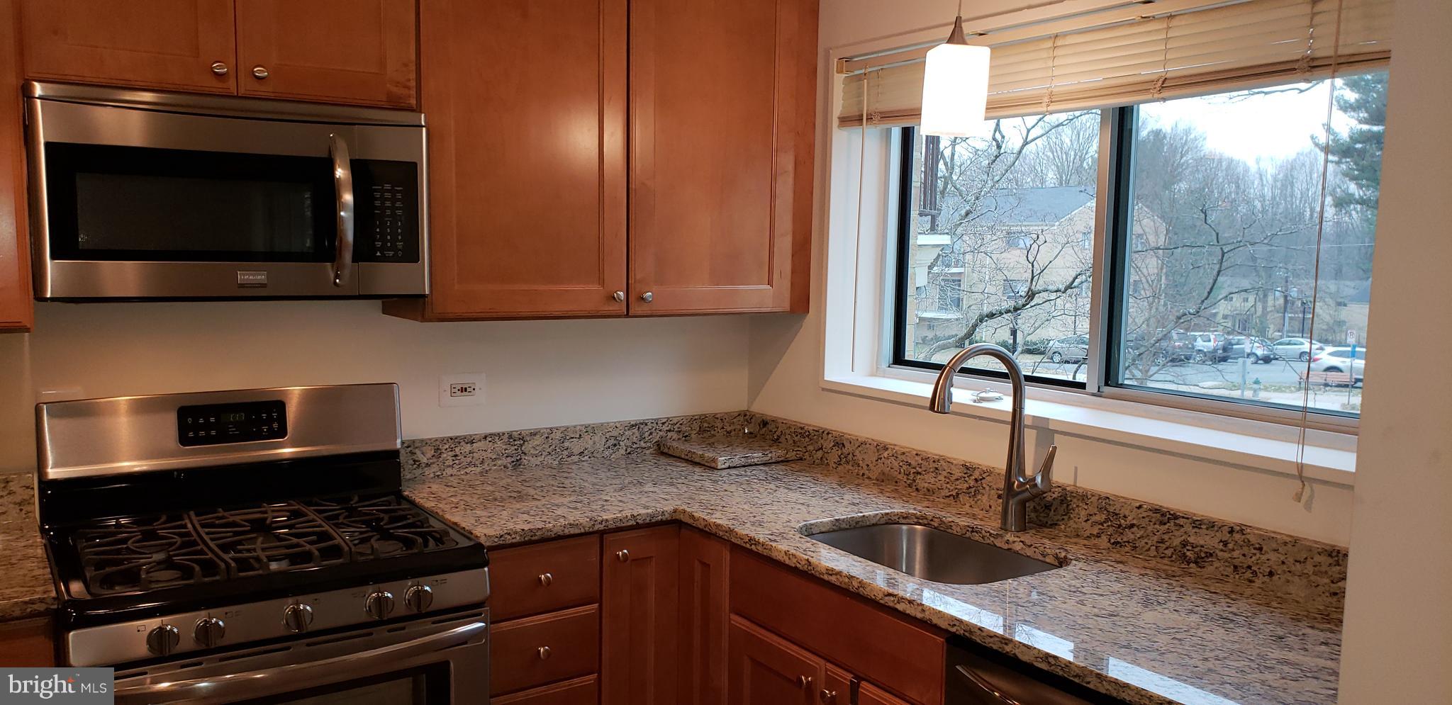 PARKSIDE CONDOMINIUMS - Residential Lease