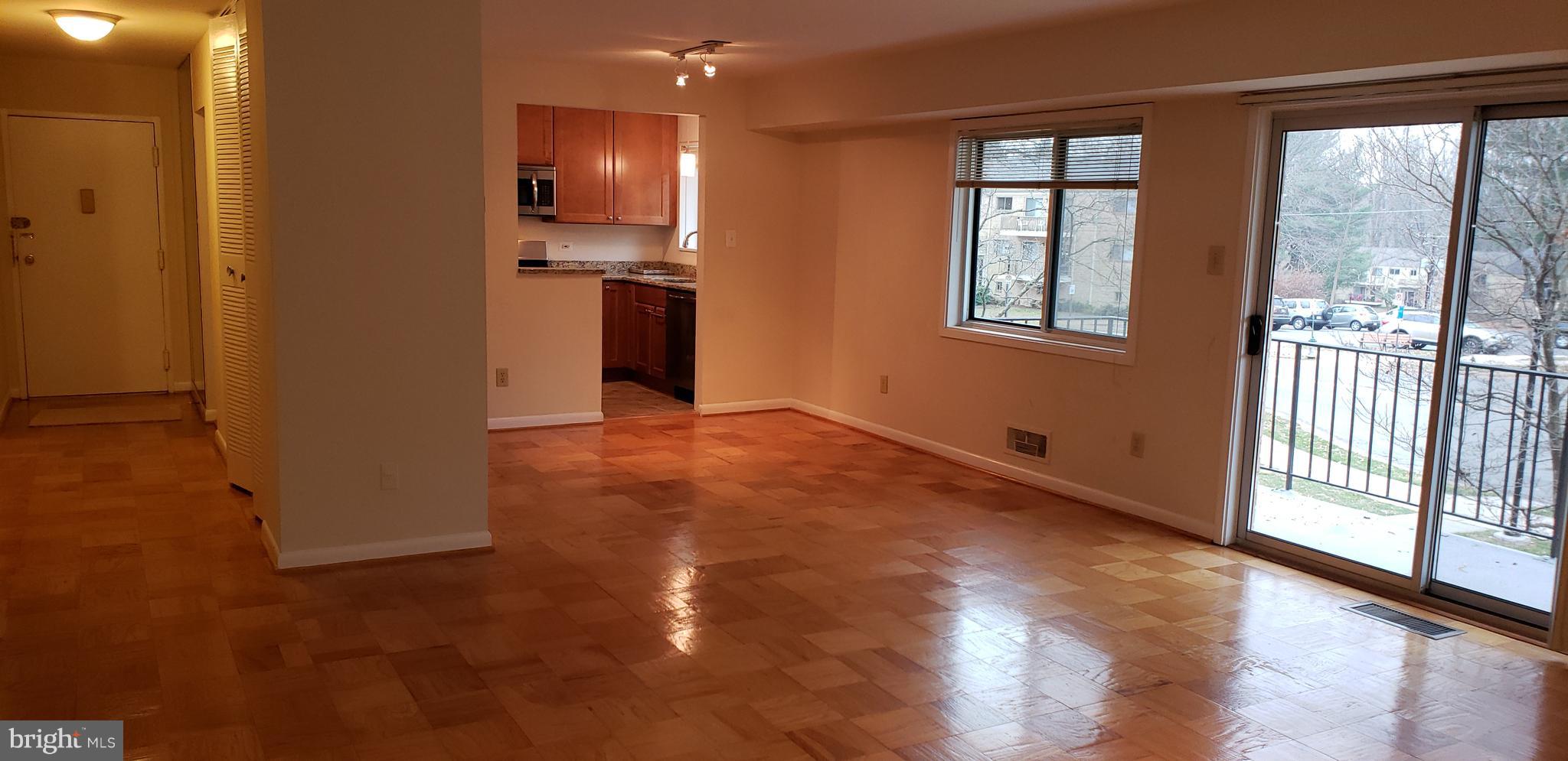 PARKSIDE CONDOMINIUMS - Residential Lease