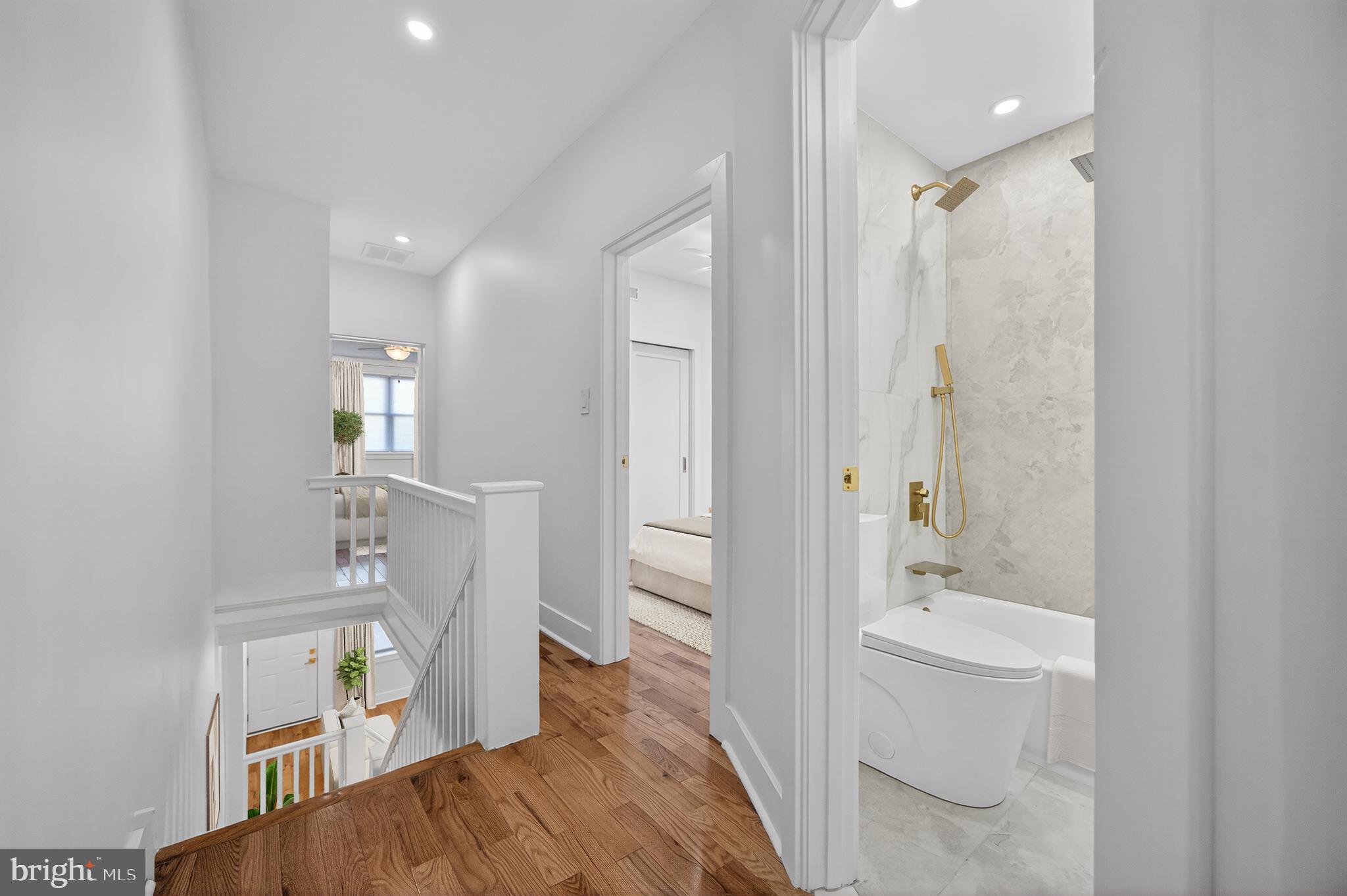 PORT RICHMOND - Residential