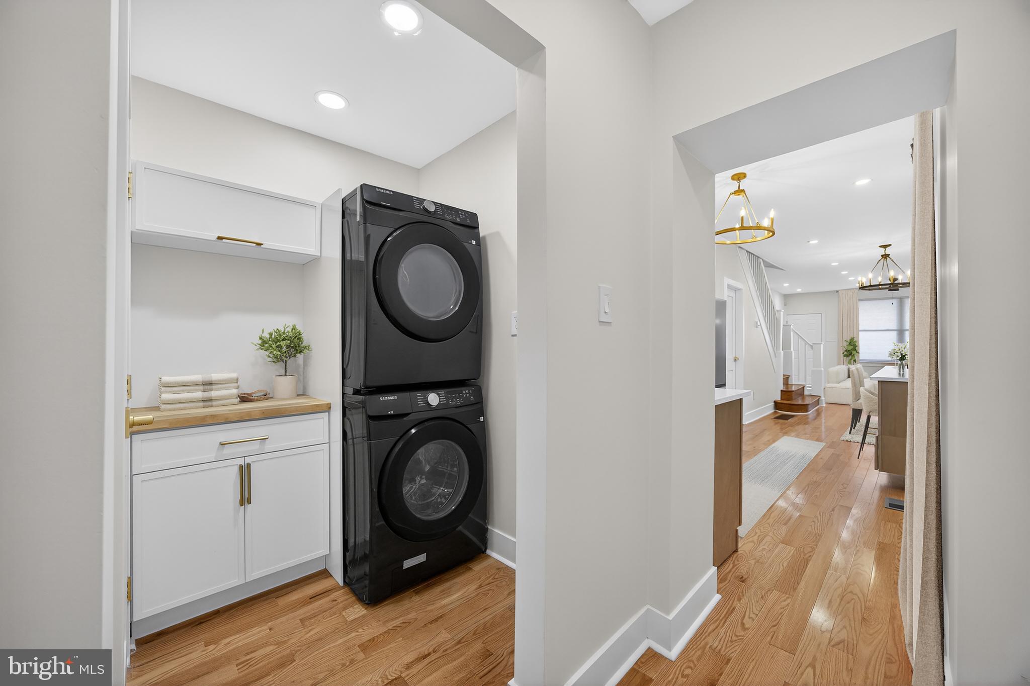 PORT RICHMOND - Residential