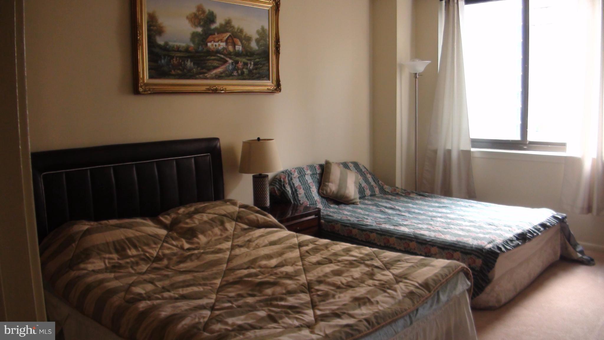 SKYLINE SQUARE CONDO - Residential