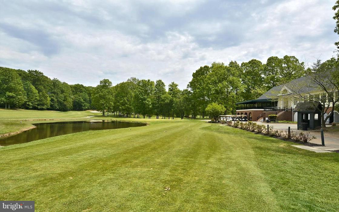 PENDERBROOK SQUARE CONDOMINIUMS - Residential