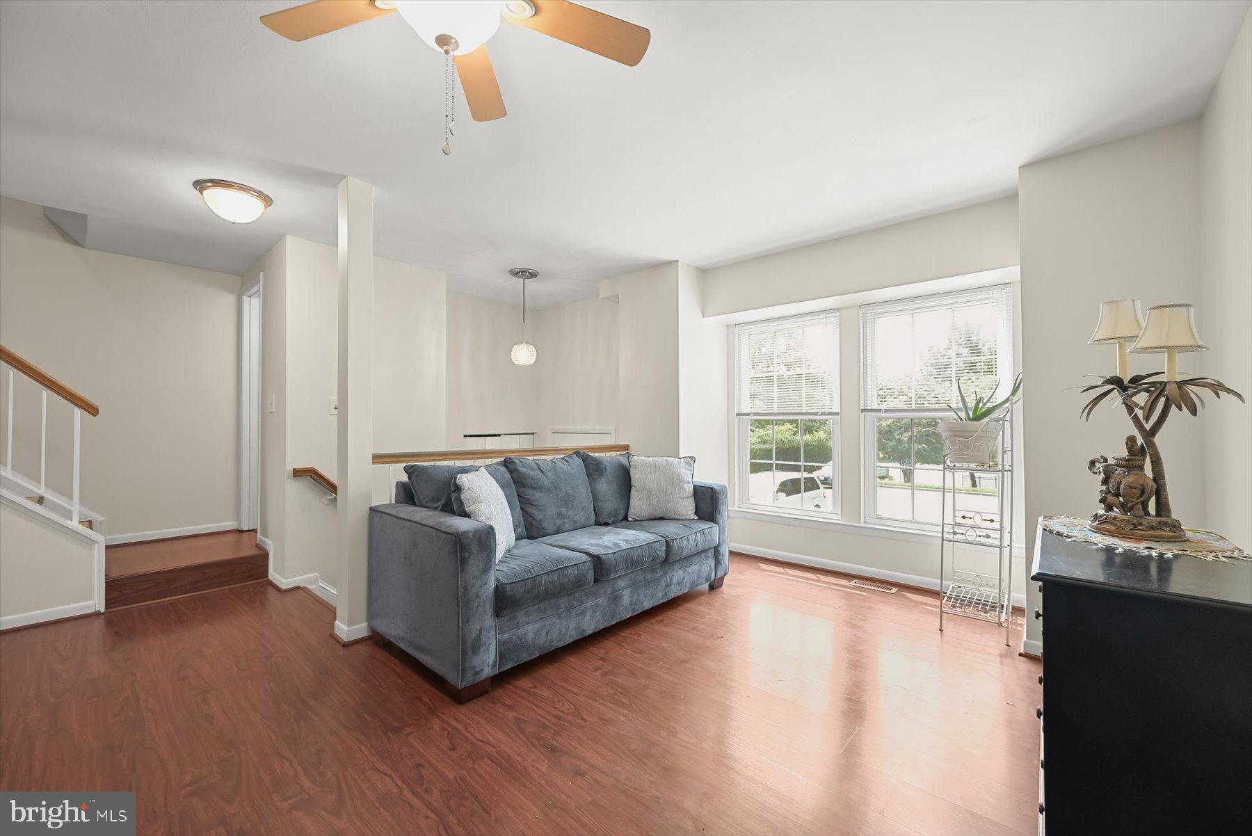 10 ALMADEN PLACE