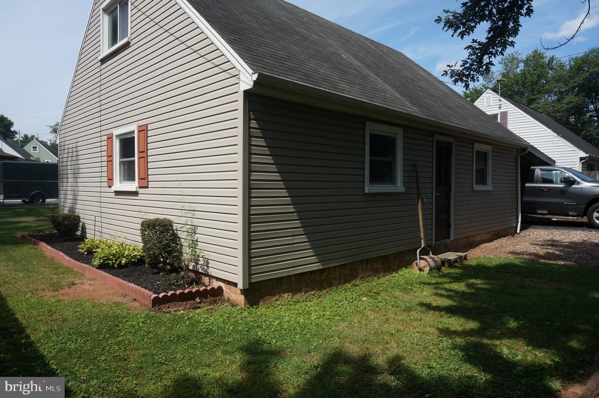 OAK HILLS - Residential