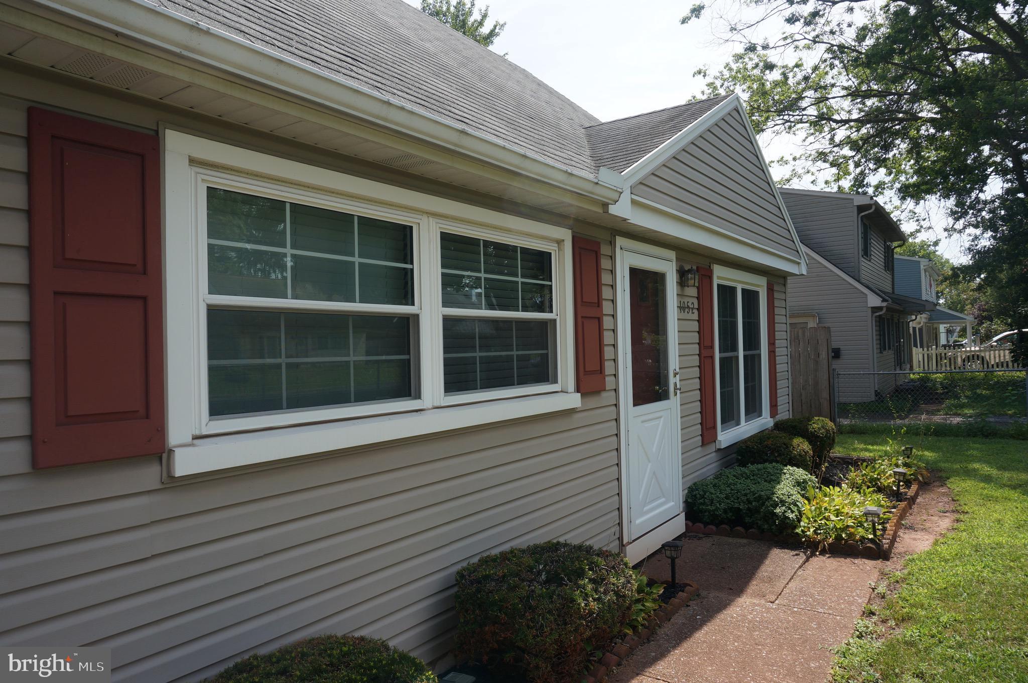 OAK HILLS - Residential