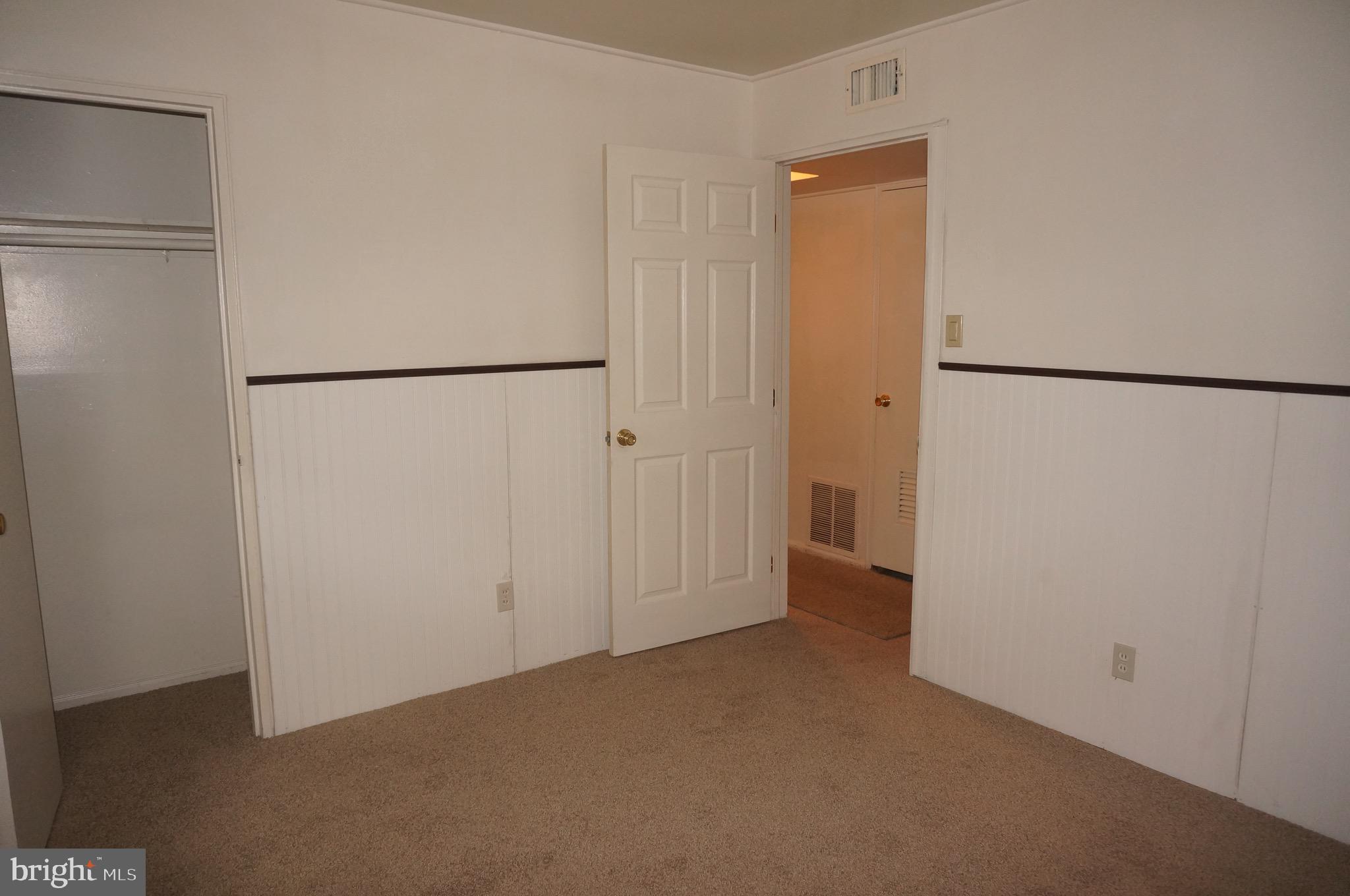 OAK HILLS - Residential