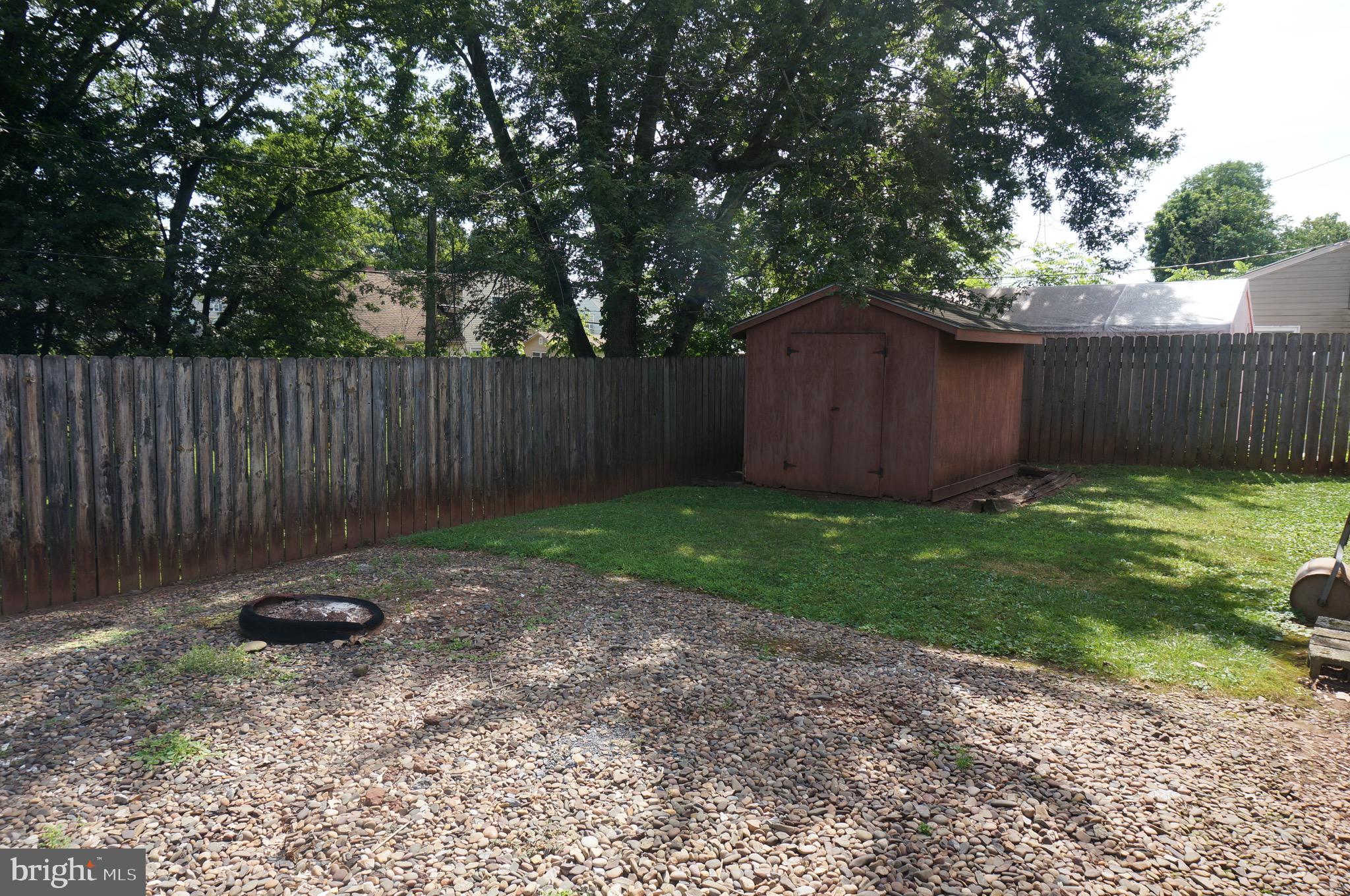 OAK HILLS - Residential