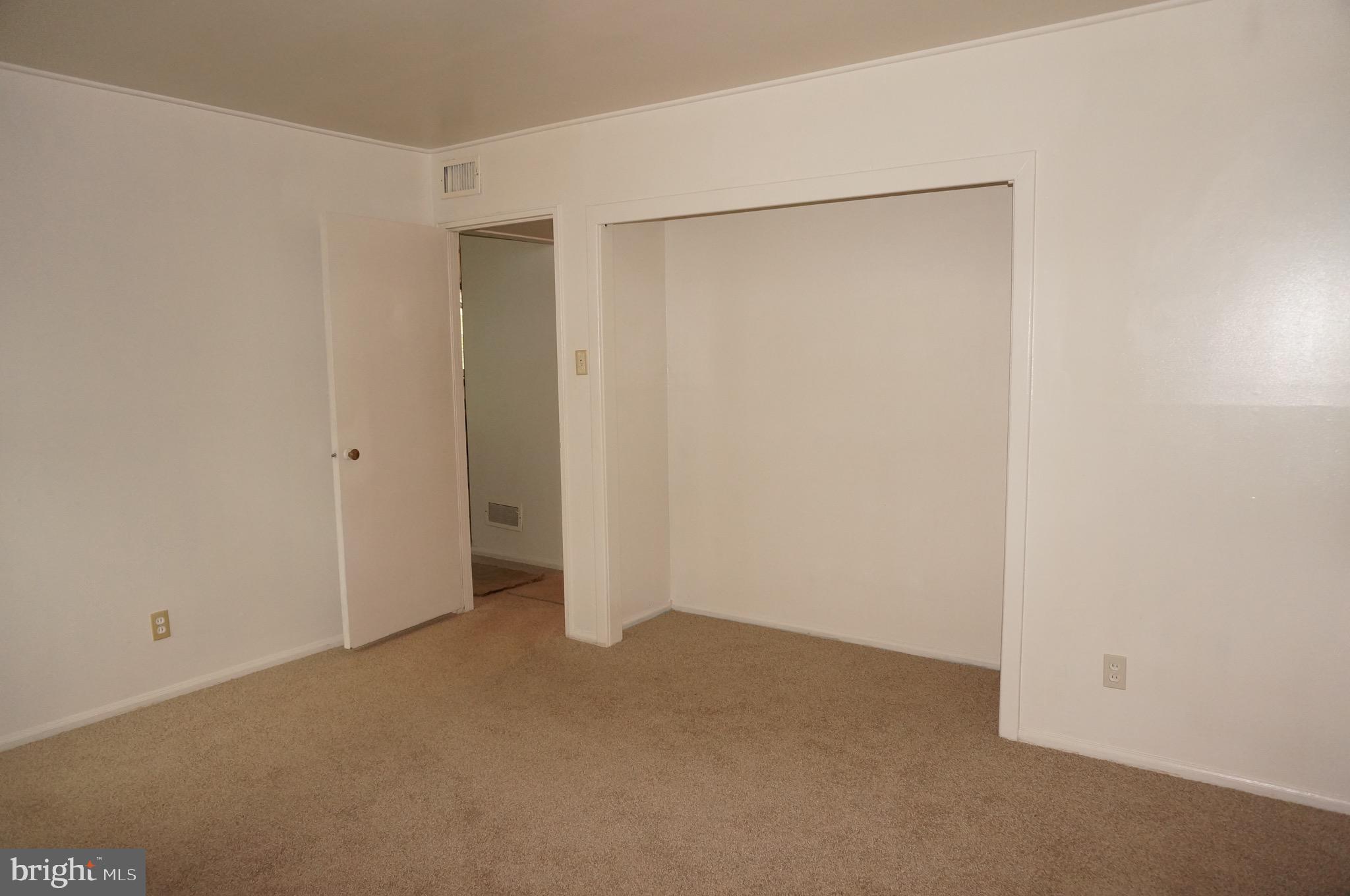 OAK HILLS - Residential