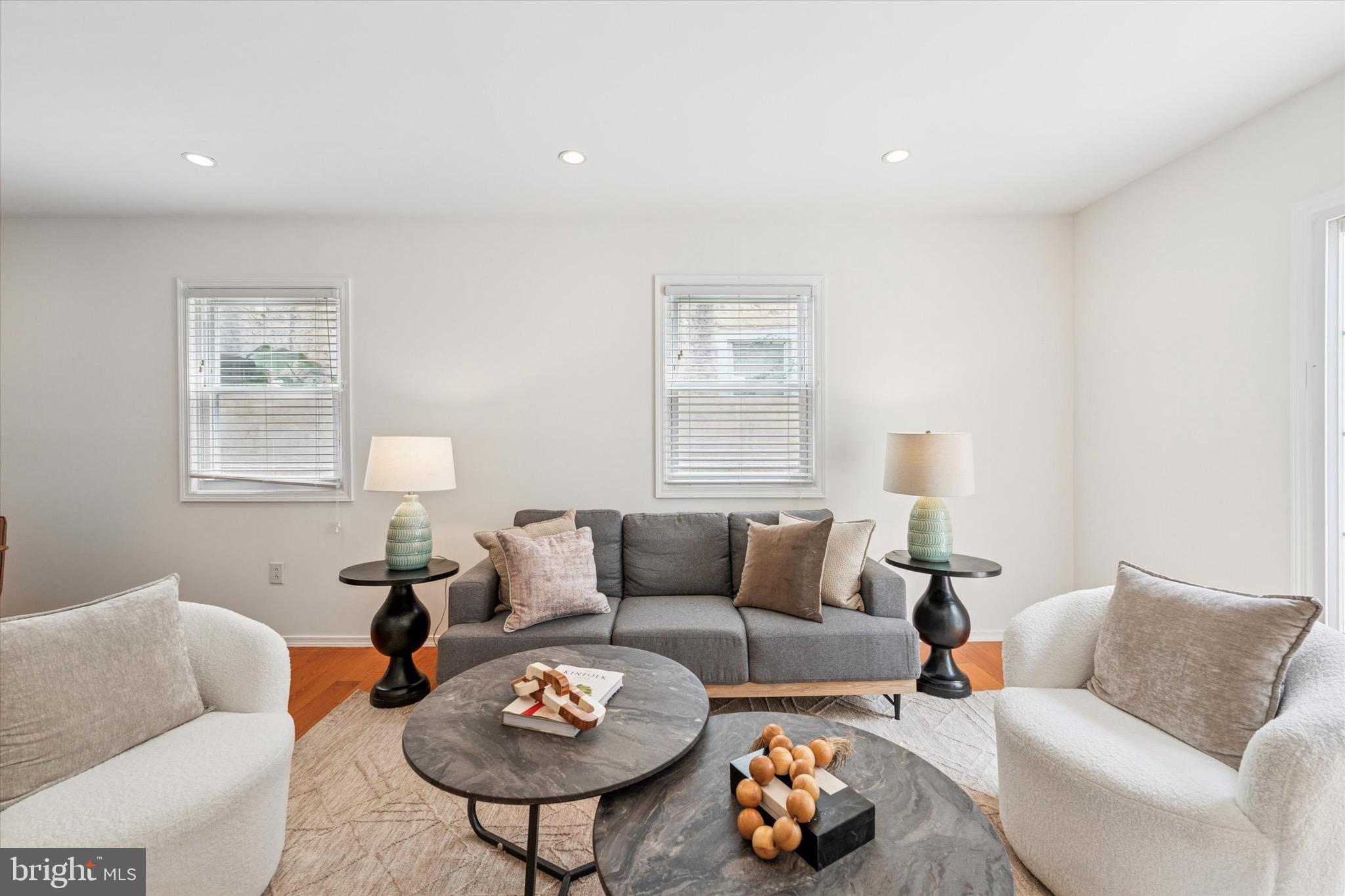 PASSYUNK SQUARE - Residential