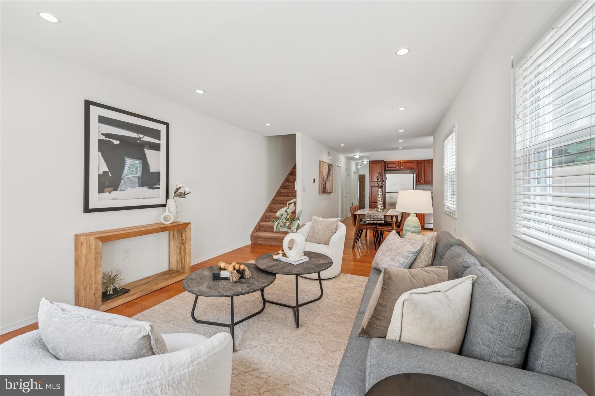 PASSYUNK SQUARE - Residential