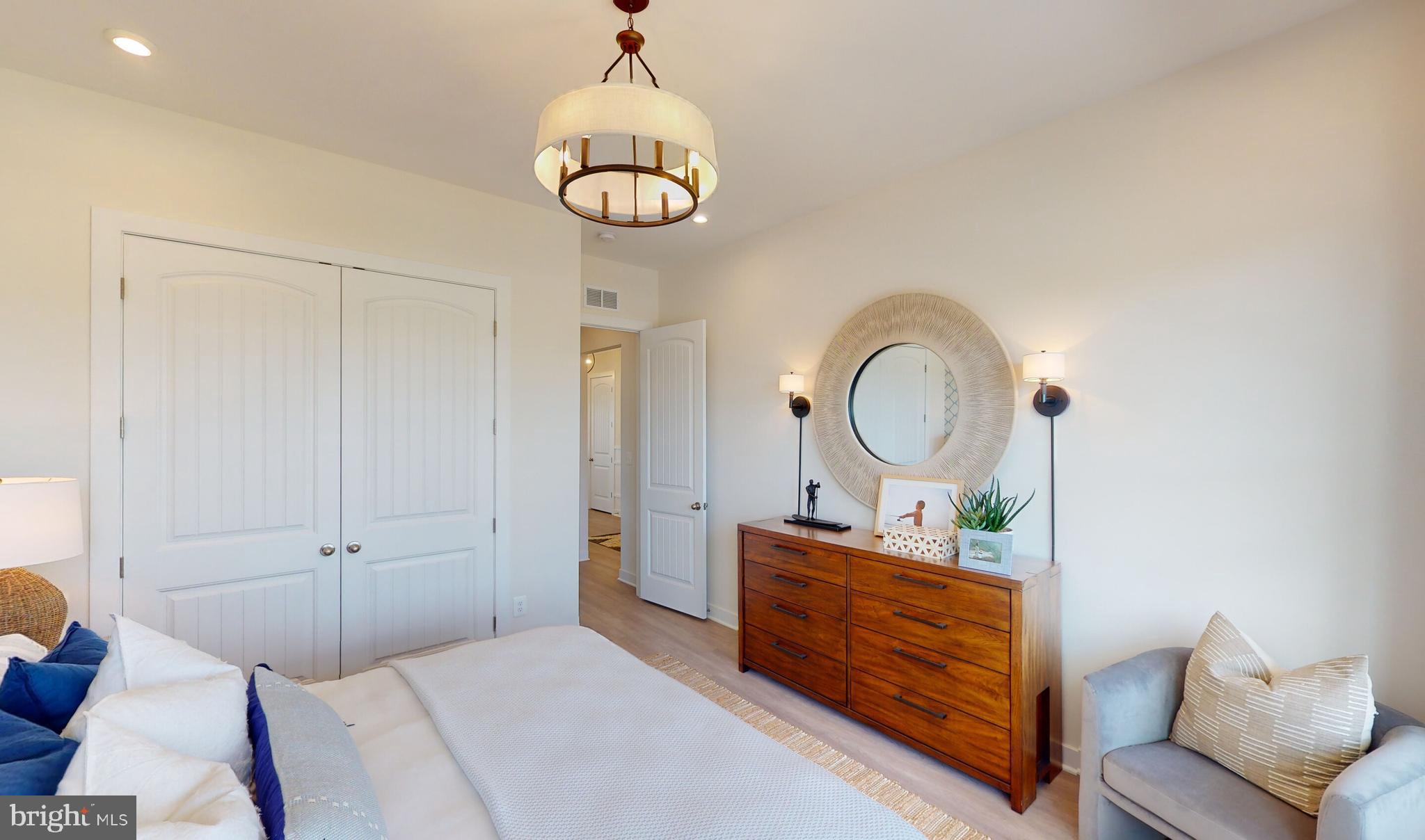 FOUR SEASONS AT KENT ISLAND - Residential