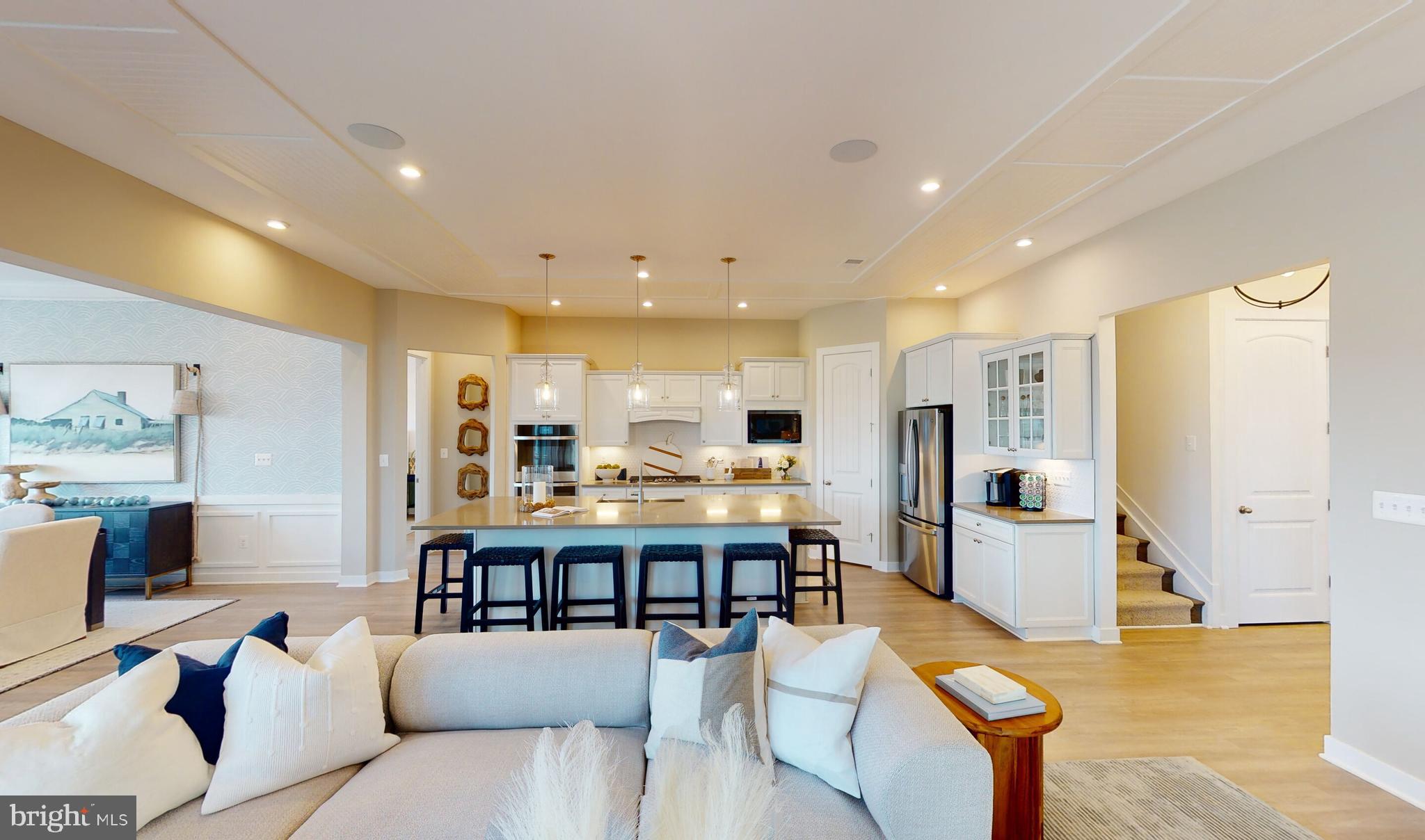 FOUR SEASONS AT KENT ISLAND - Residential