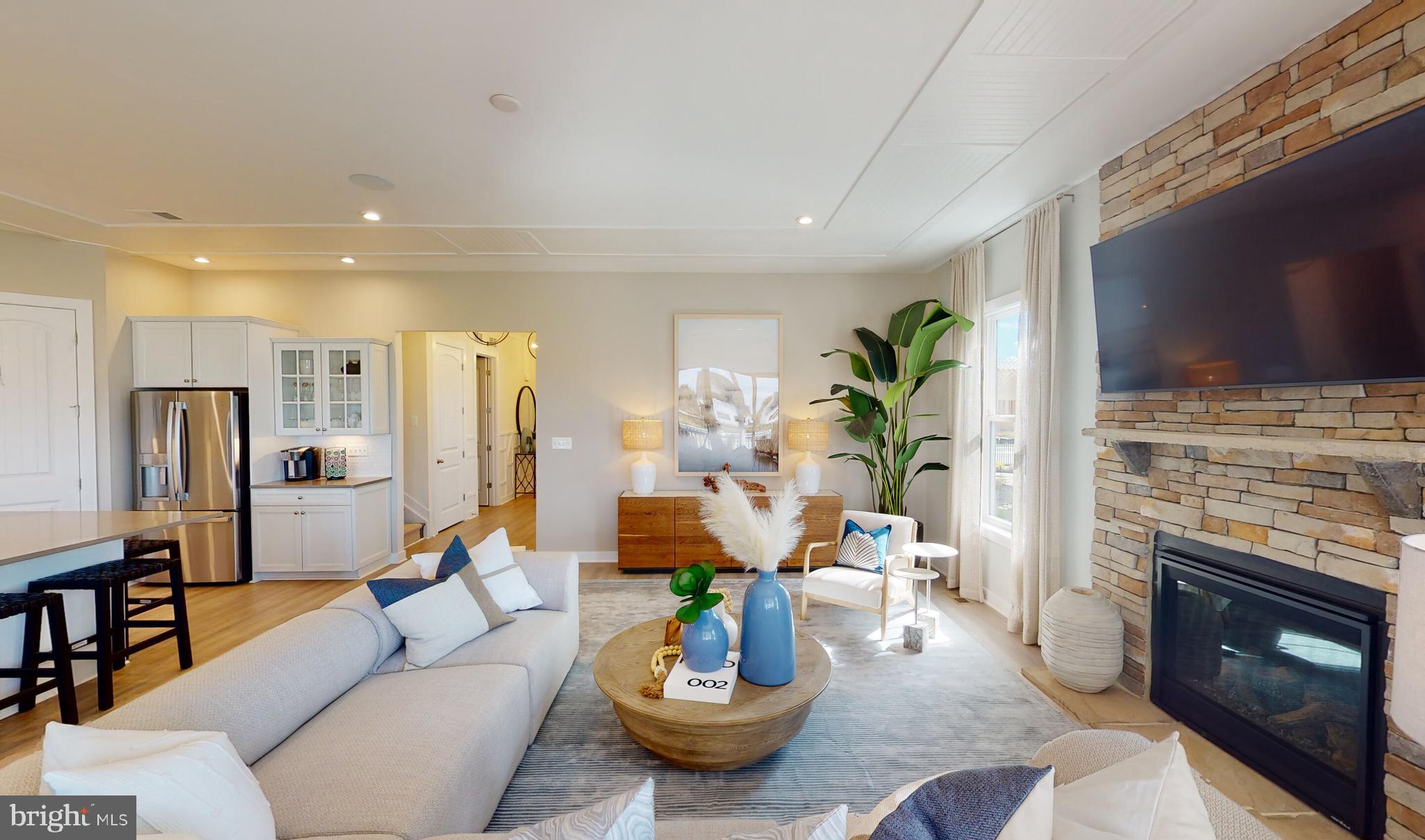 FOUR SEASONS AT KENT ISLAND - Residential