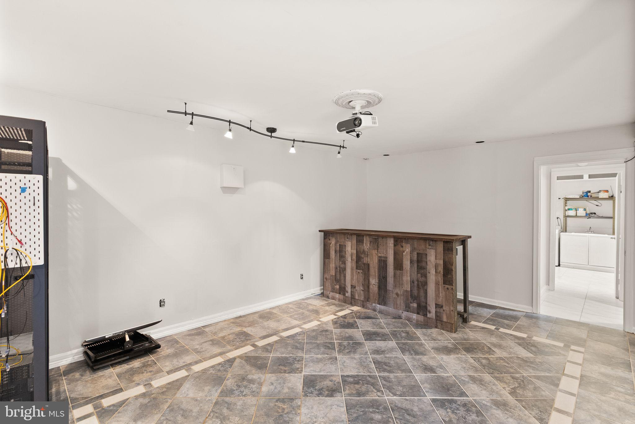 PARRAMORE - Residential