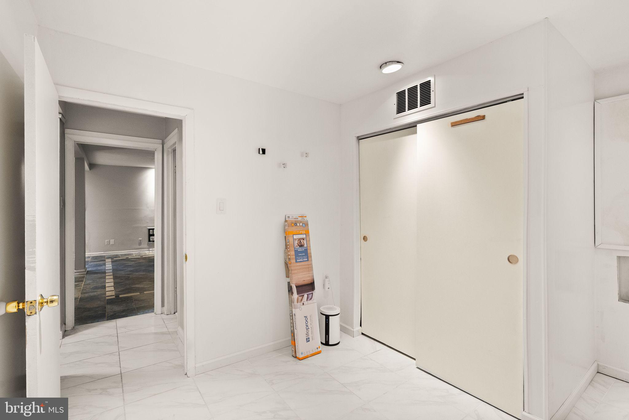 PARRAMORE - Residential