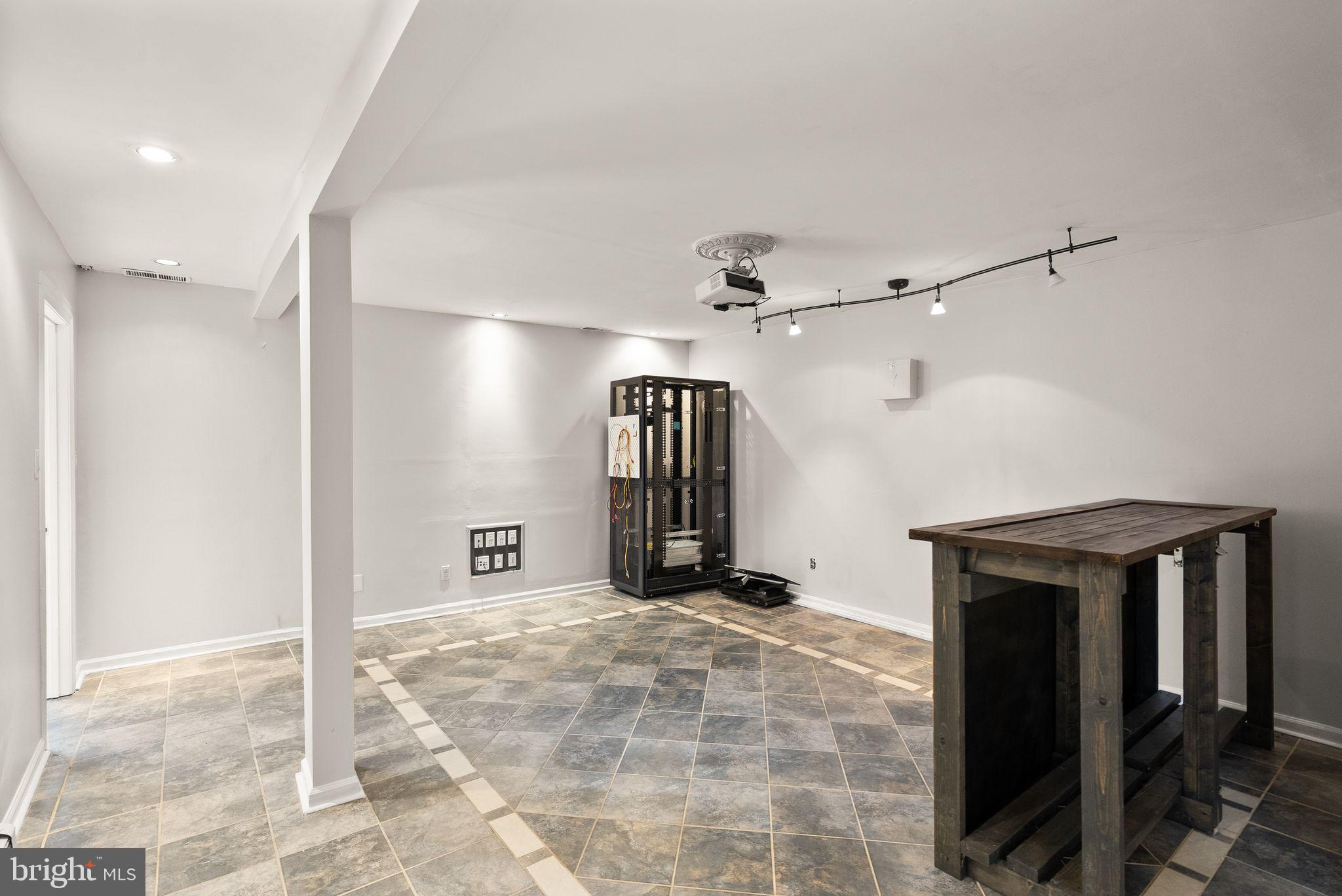 PARRAMORE - Residential